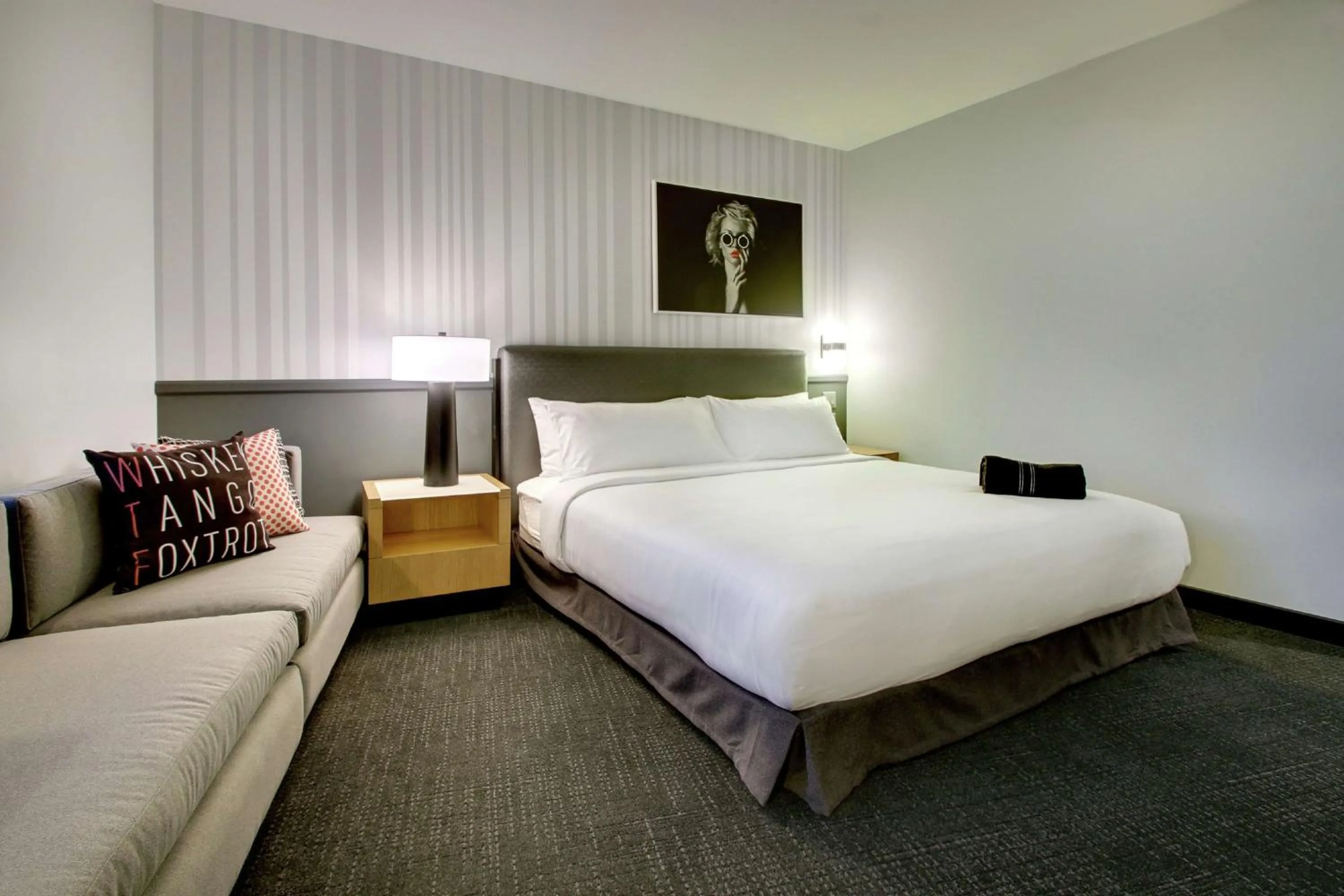 Living room, Bed in The Rose Chicago, Tapestry Collection By Hilton