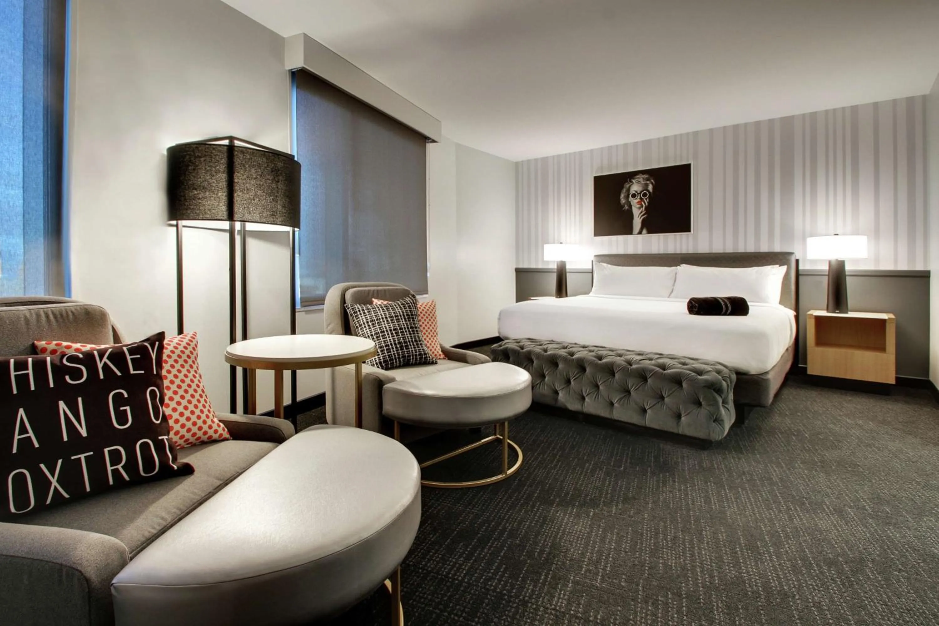 Living room, Bed in The Rose Chicago, Tapestry Collection By Hilton