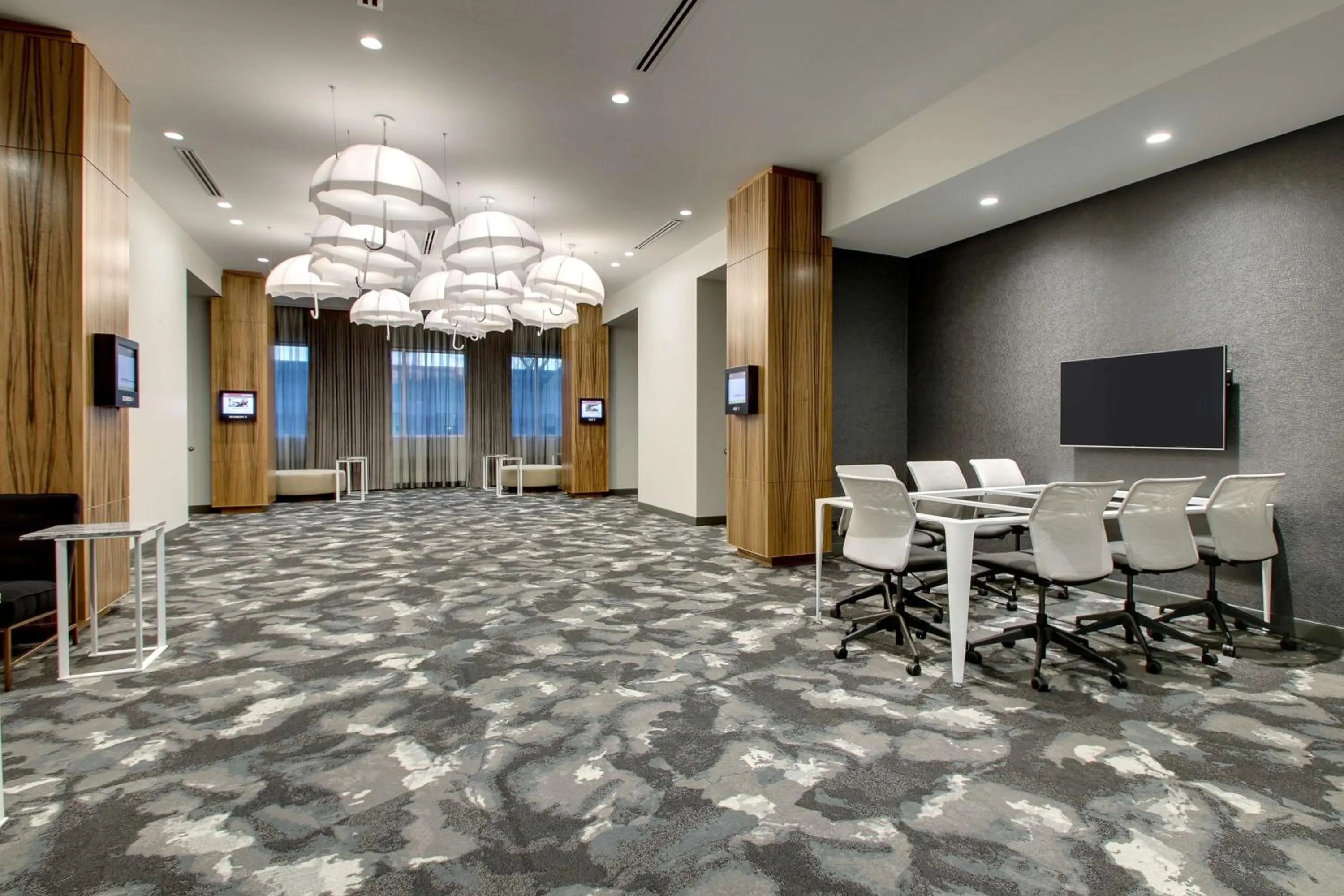 Meeting/conference room in The Rose Chicago, Tapestry Collection By Hilton