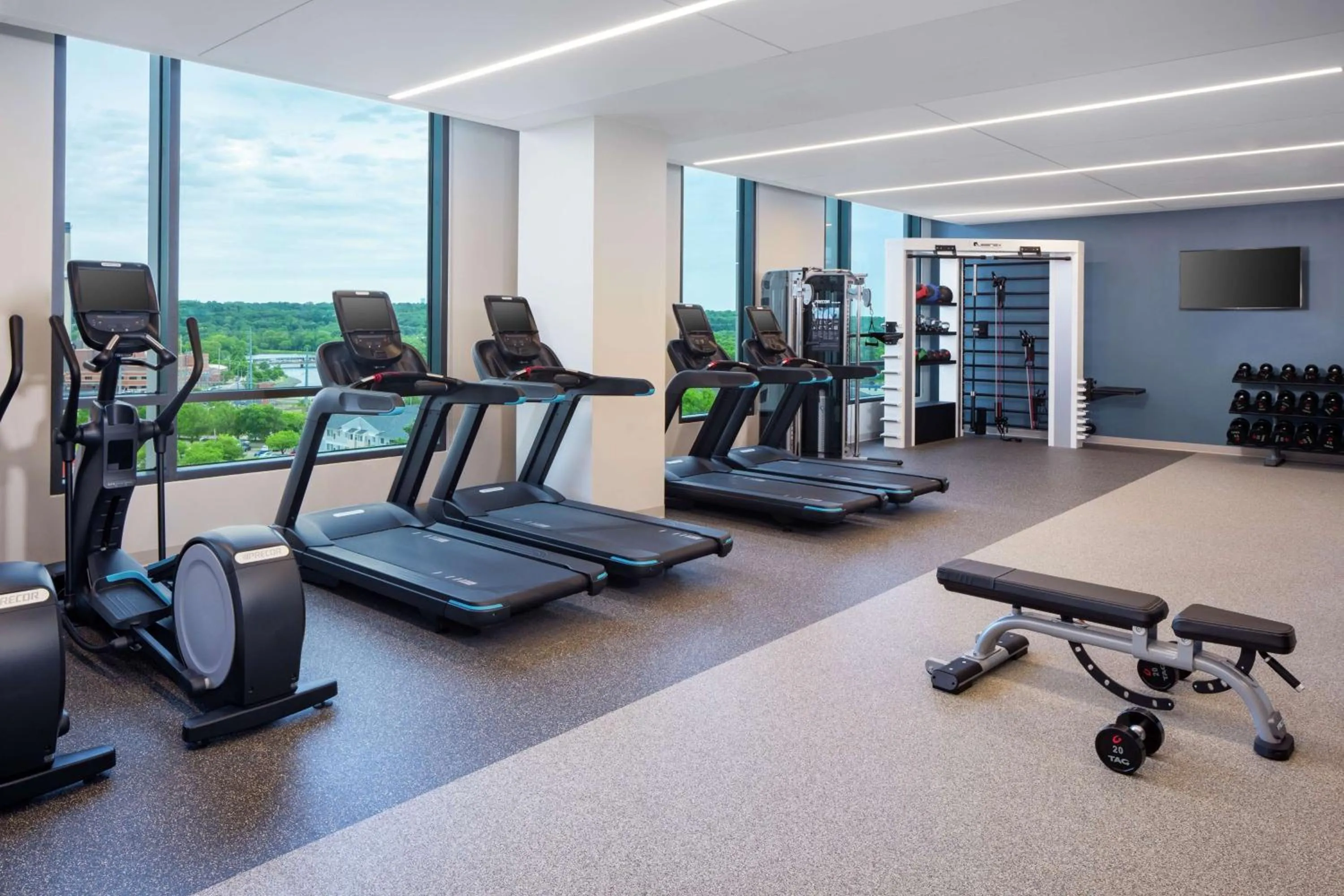 Fitness centre/facilities in Hilton Rochester Mayo Clinic Area