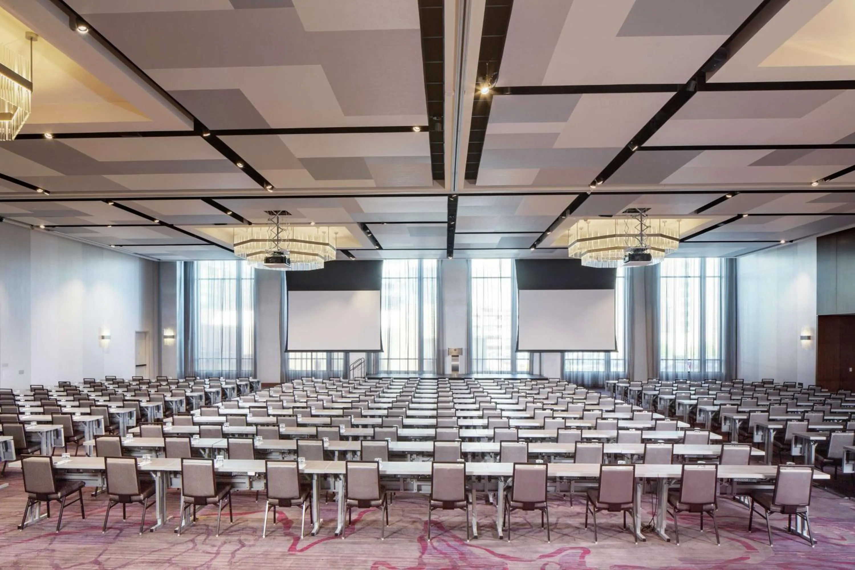 Meeting/conference room in Hilton Rochester Mayo Clinic Area