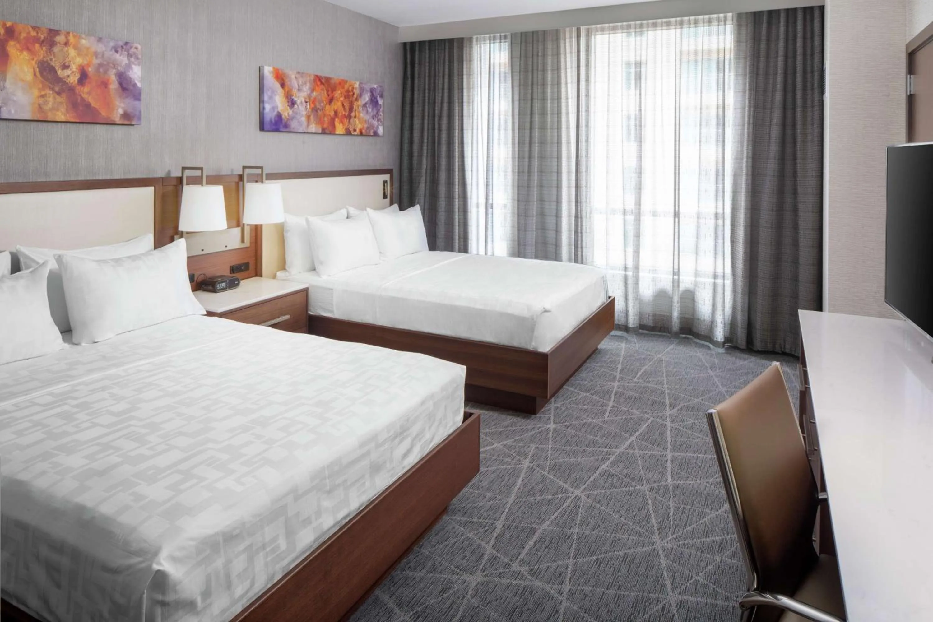 Bedroom, Bed in Hilton Rochester Mayo Clinic Area