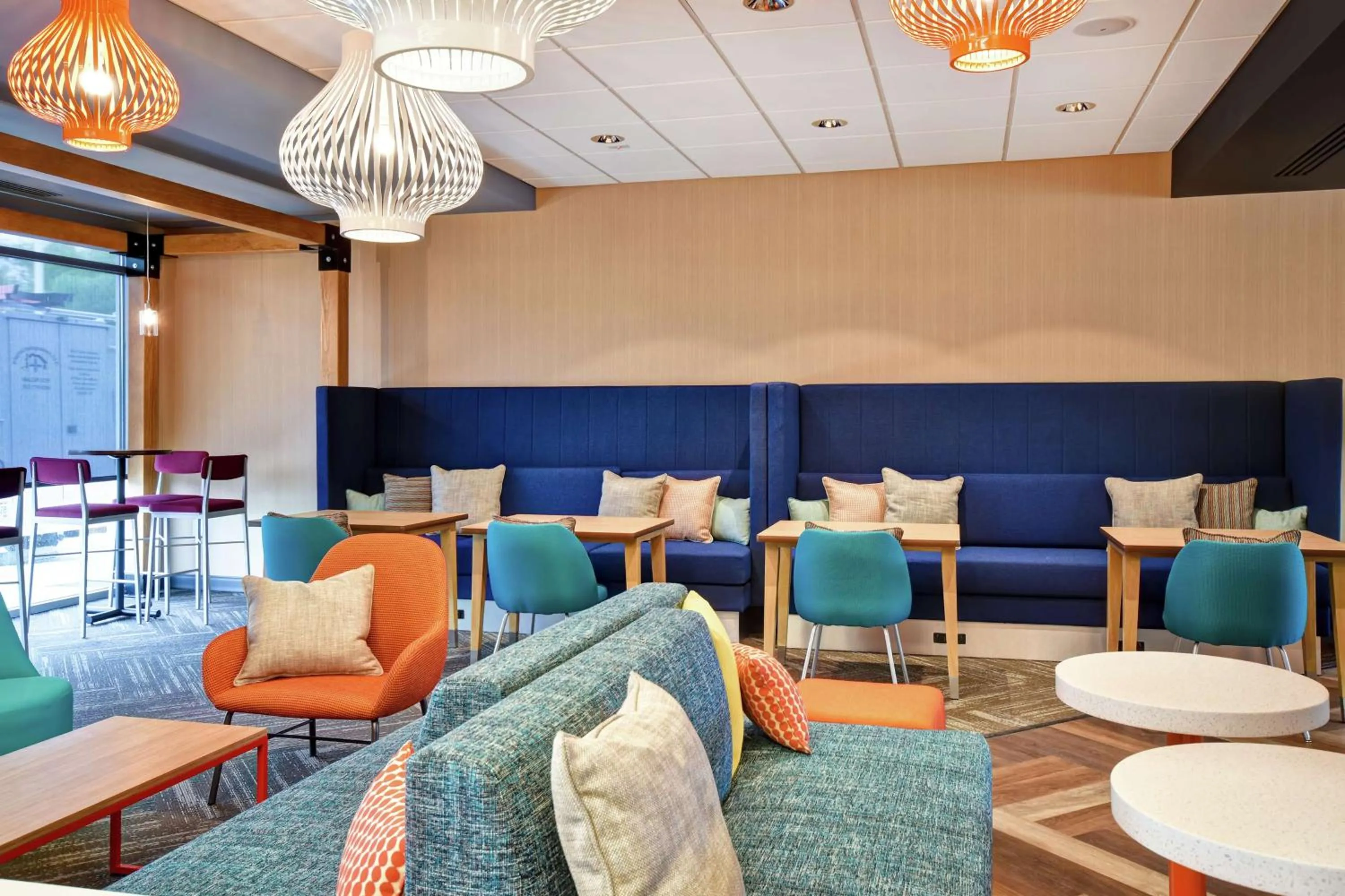 Lobby or reception in Tru By Hilton Louisville Airport