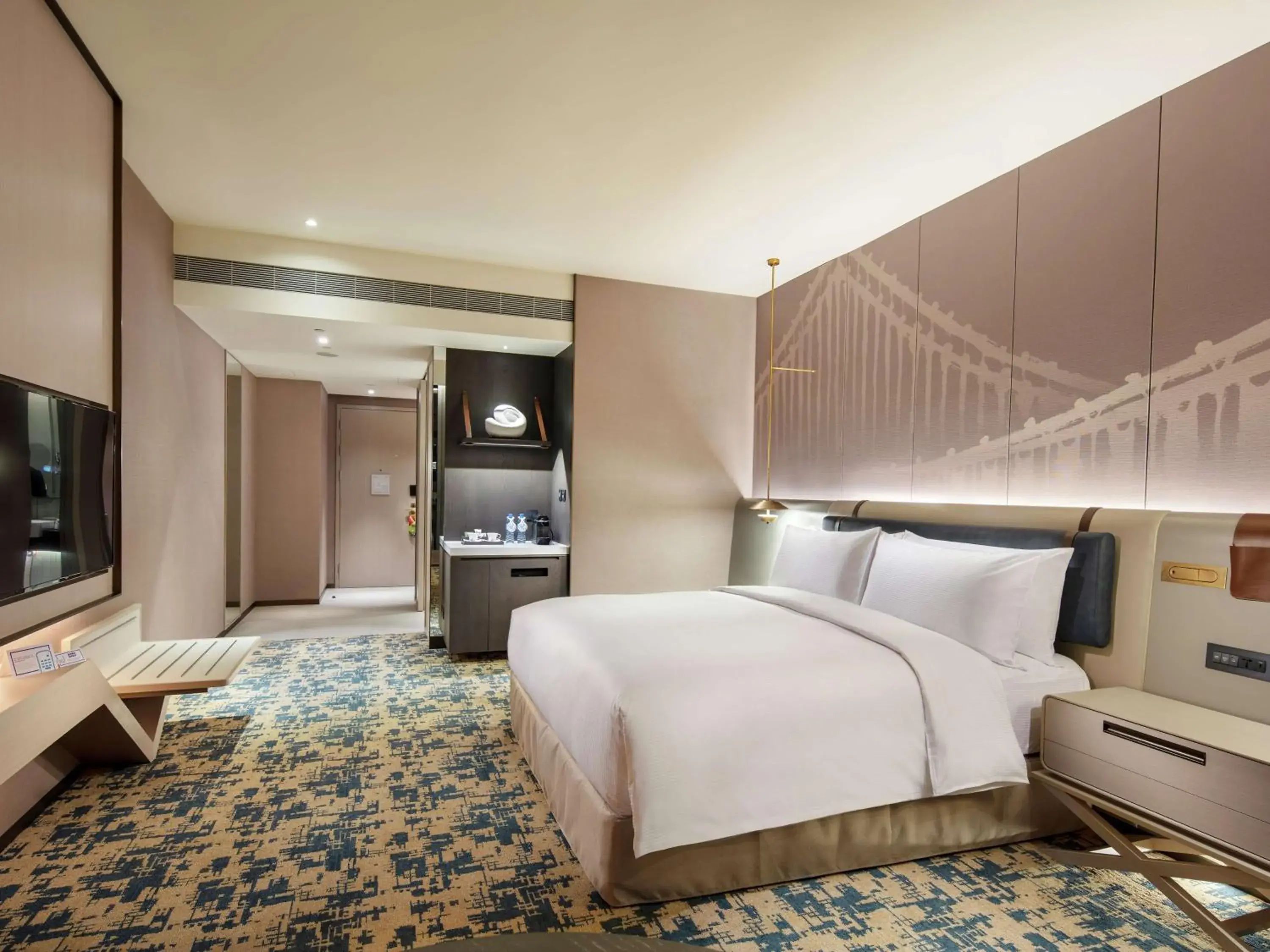 King Guest Room in Hilton Taipei Sinban King Guest Room in Hilton Taipei Sinban