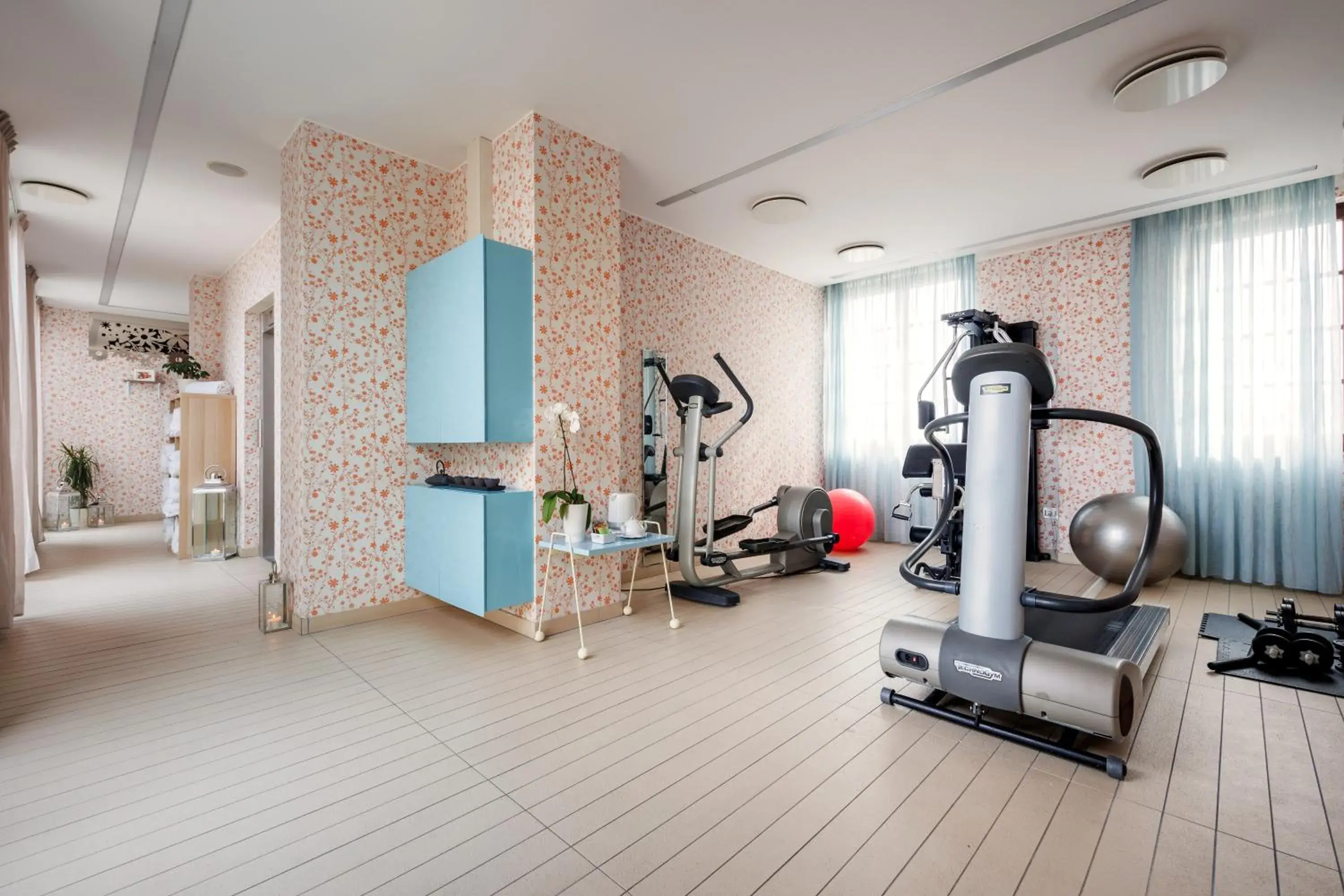 Fitness centre/facilities in JR Hotels Bari Grande Albergo delle Nazioni Fitness centre/facilities in JR Hotels Bari Grande Albergo delle Nazioni
