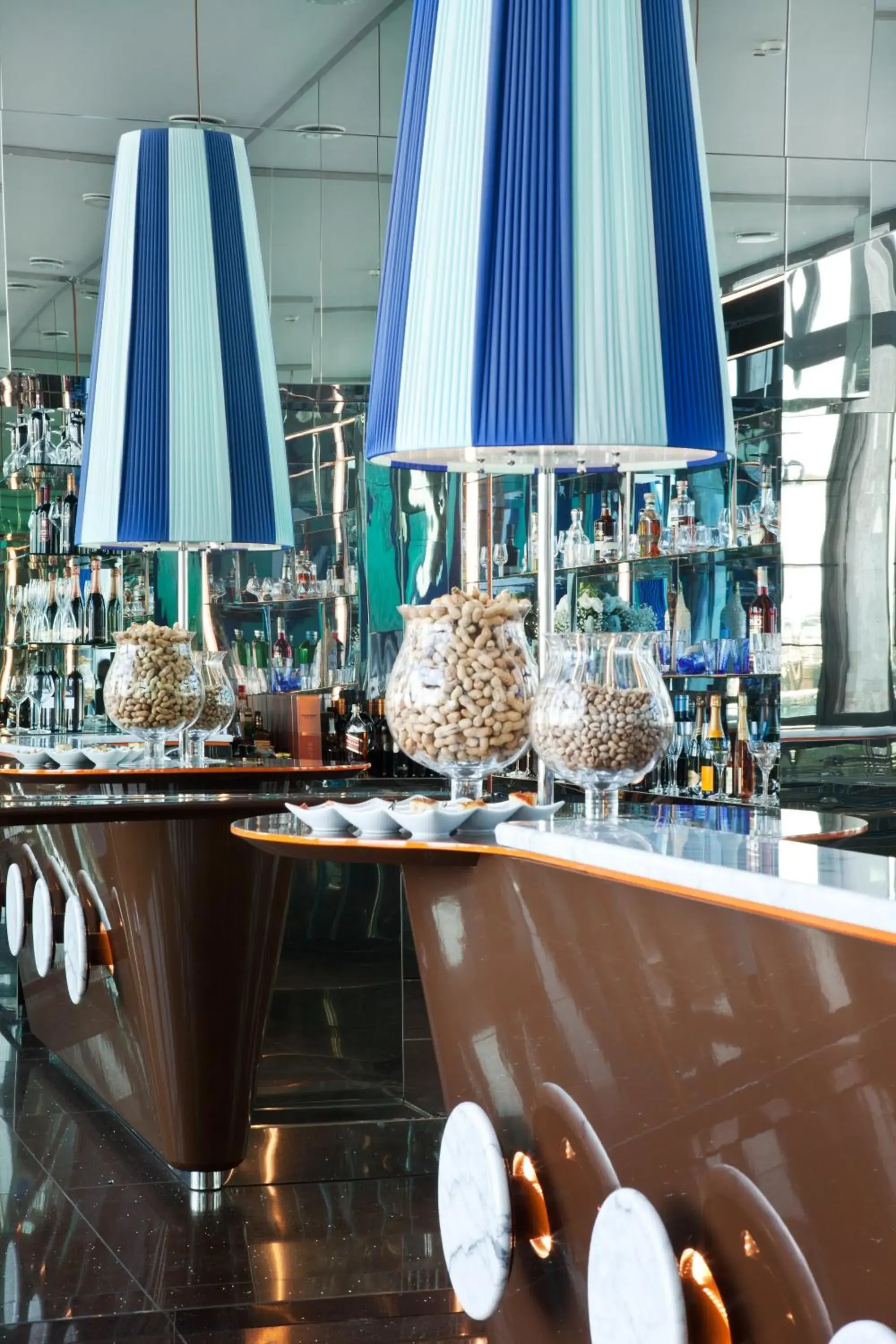 Lounge or bar in JR Hotels Bari Grande Albergo delle Nazioni Lounge or bar in JR Hotels Bari Grande Albergo delle Nazioni