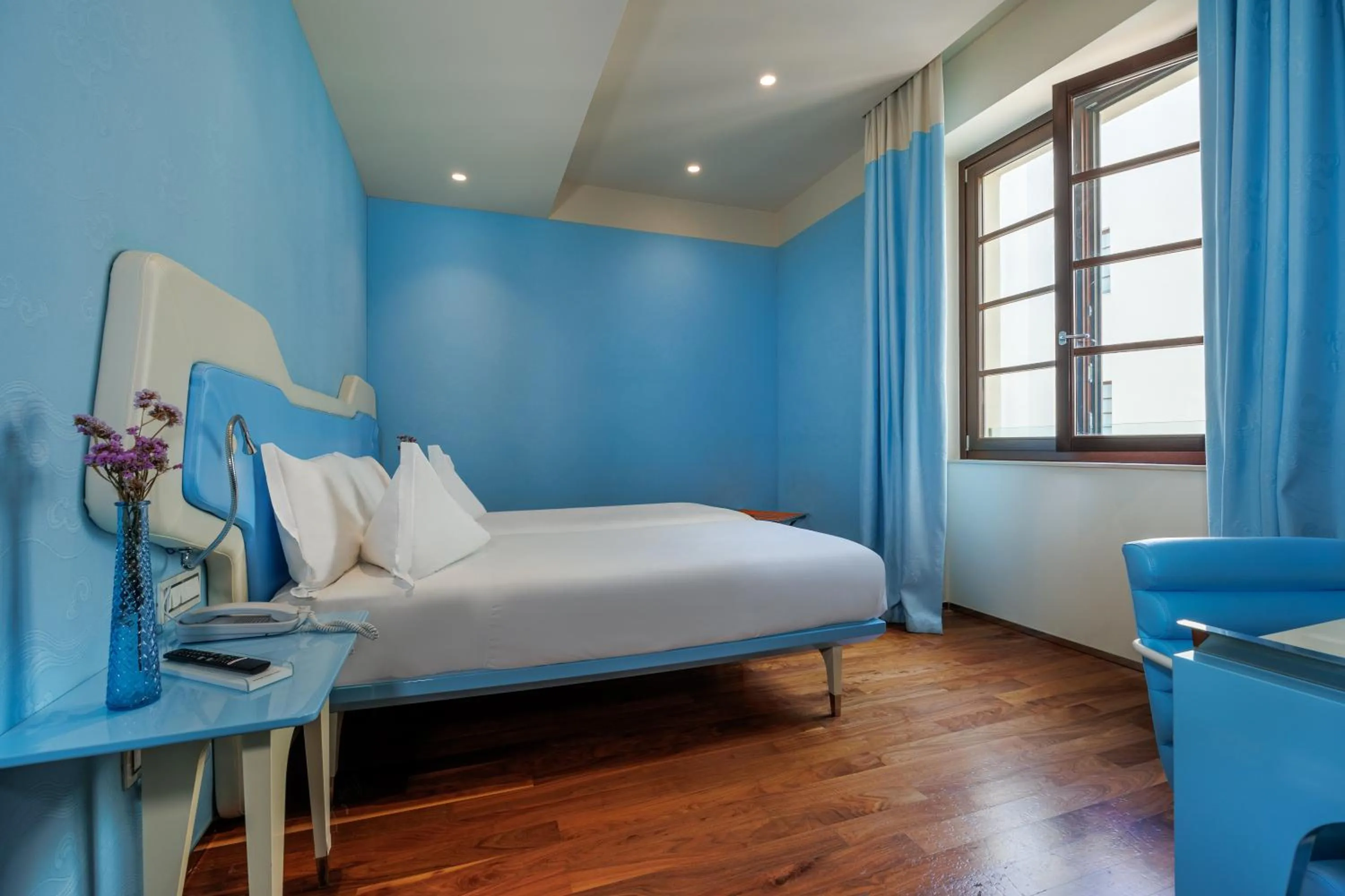 Bed in JR Hotels Bari Grande Albergo delle Nazioni