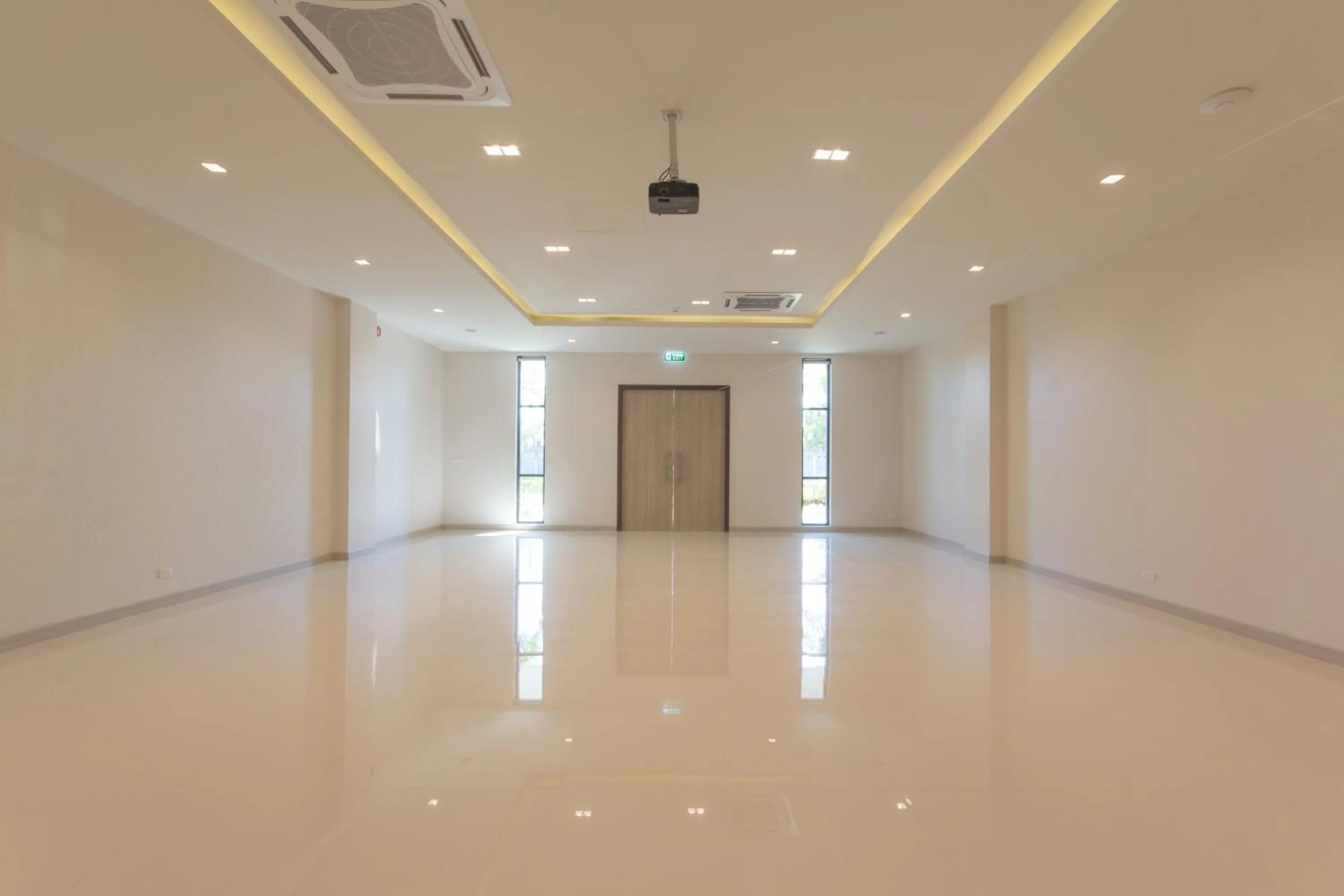 Meeting/conference room in Donchan Grand Hotel