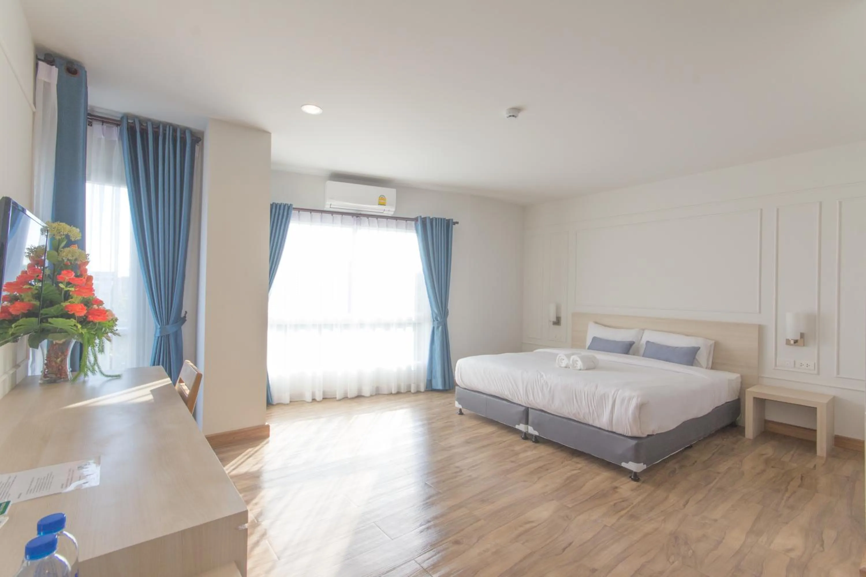 Bed in Donchan Grand Hotel