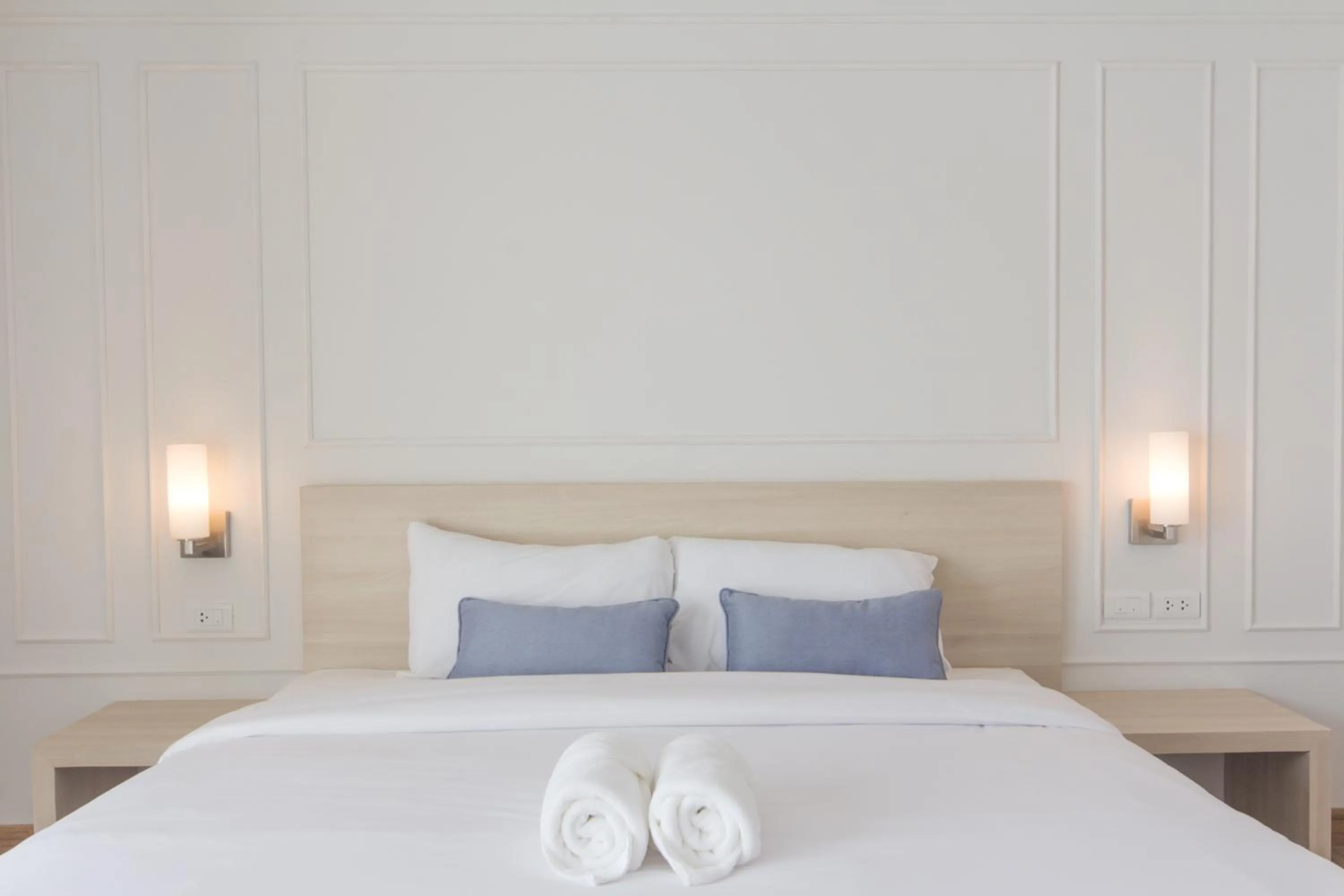 Bed in Donchan Grand Hotel