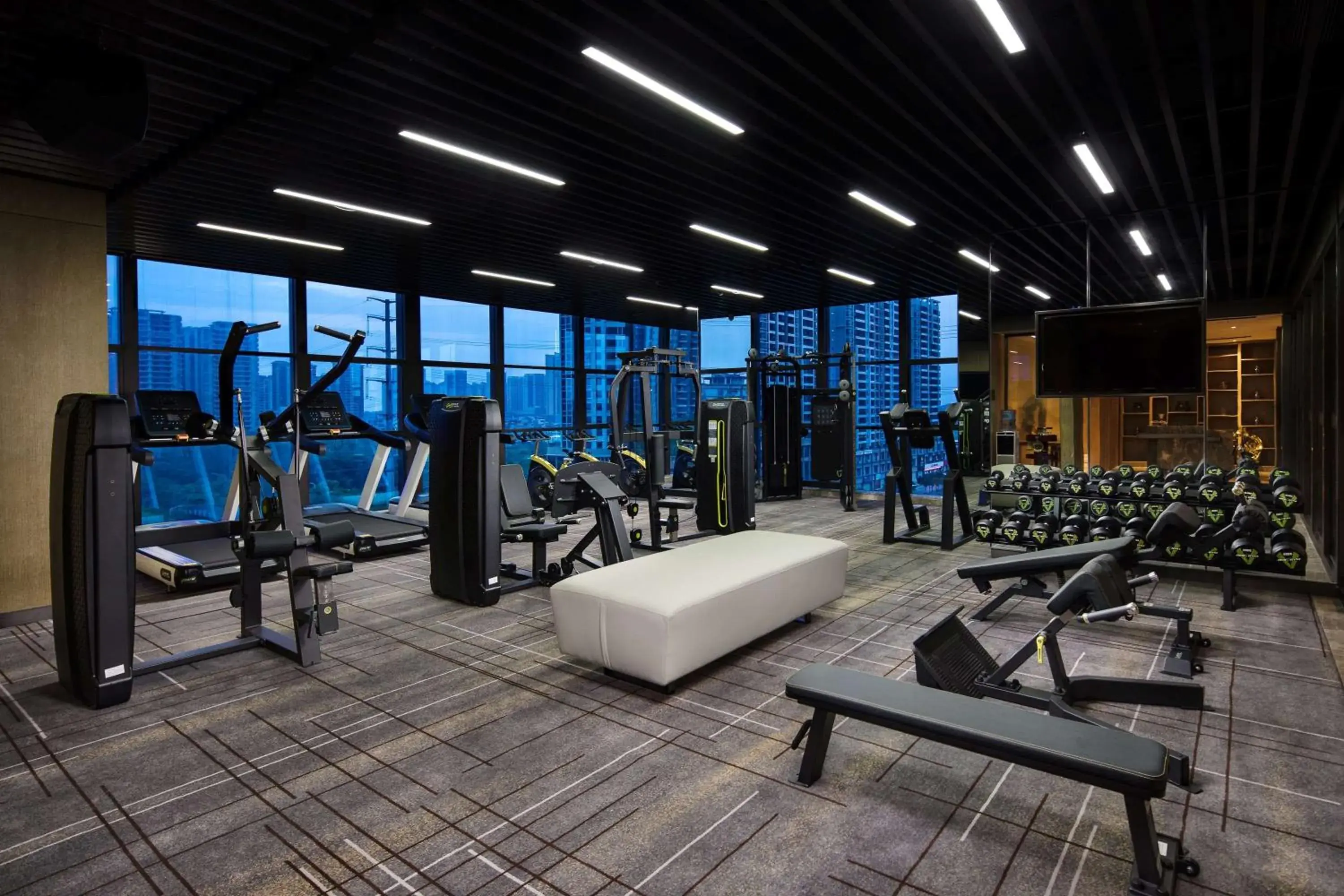 Fitness centre/facilities in Wyndham Grand Maoming Fitness centre/facilities in Wyndham Grand Maoming