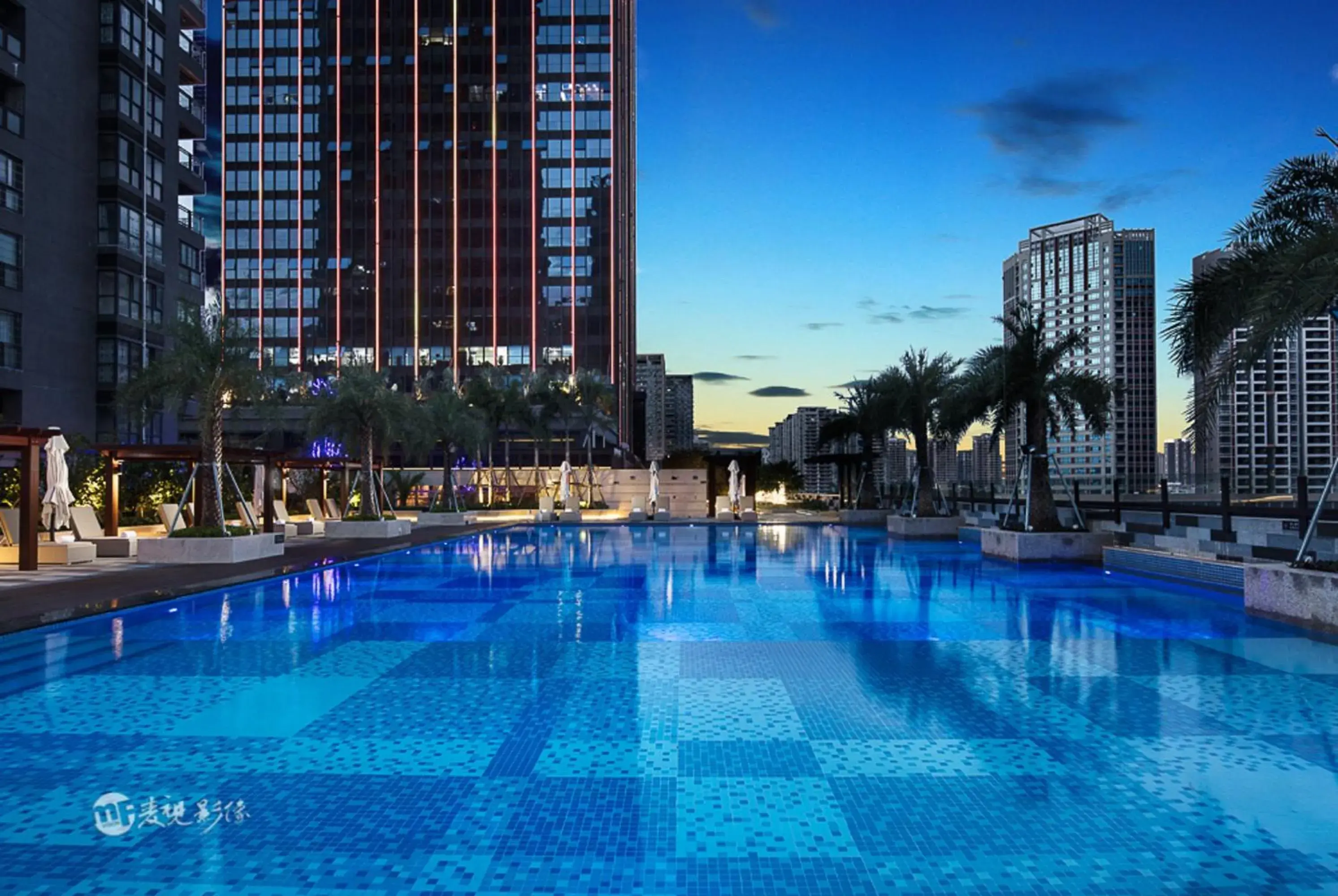 Swimming pool in Wyndham Grand Maoming Swimming pool in Wyndham Grand Maoming
