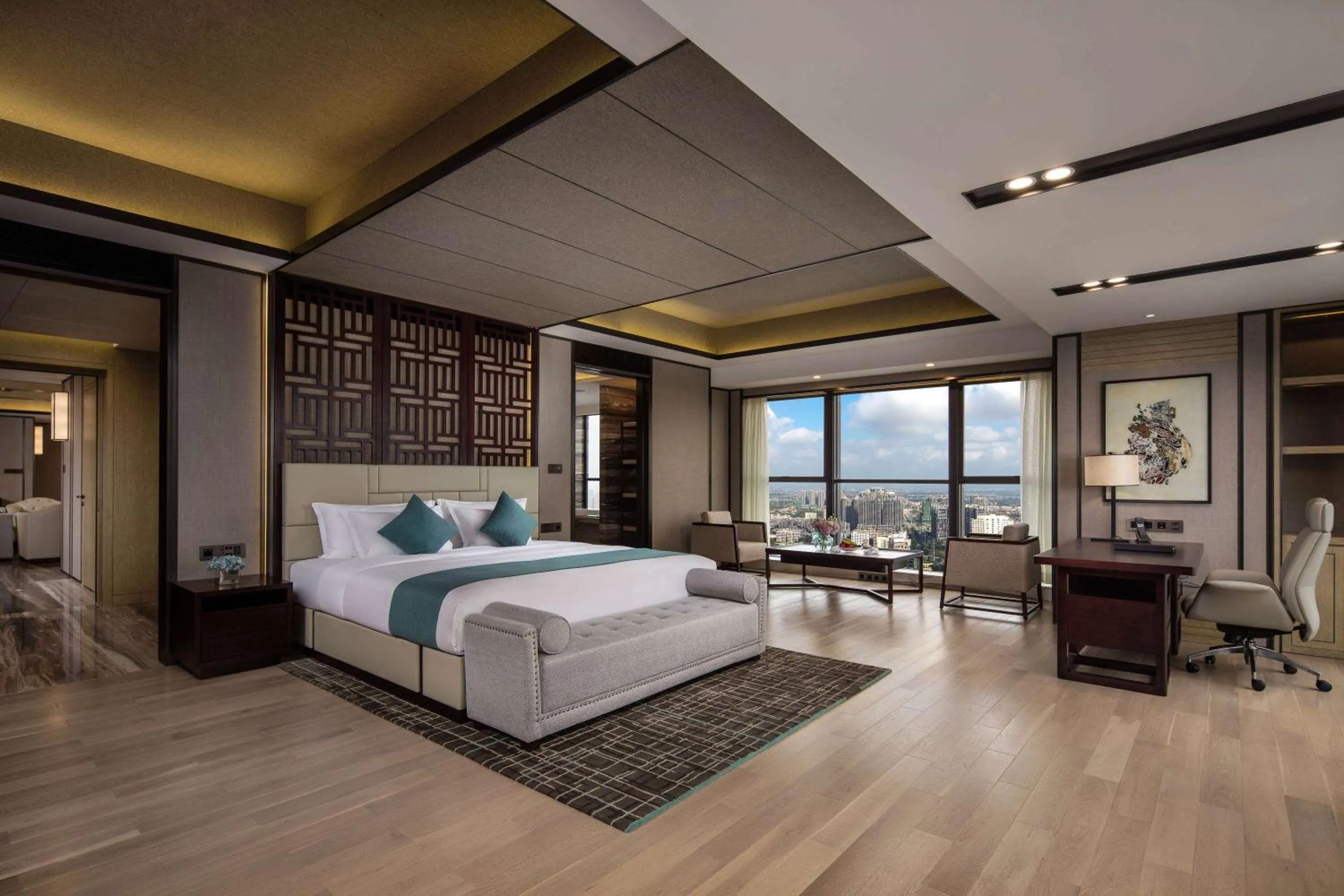 Photo of the whole room, Bed in Wyndham Grand Maoming