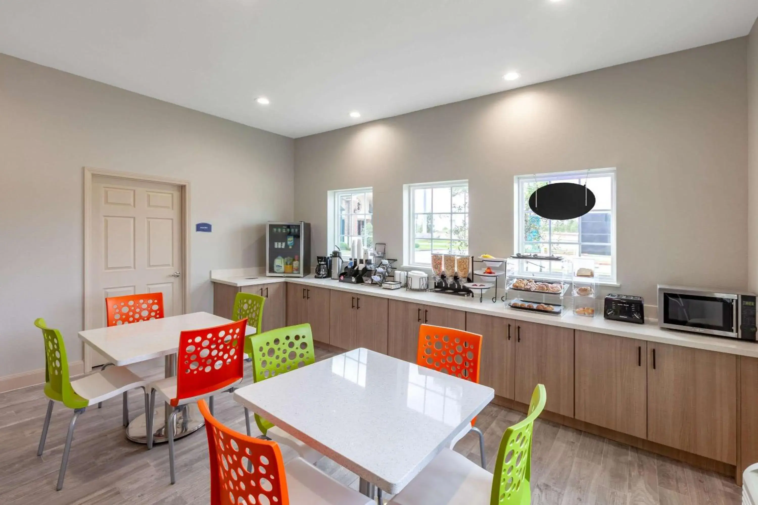 Restaurant/places to eat in Americas Best Value Inn Houston Willowbrook Restaurant/places to eat in Americas Best Value Inn Houston Willowbrook