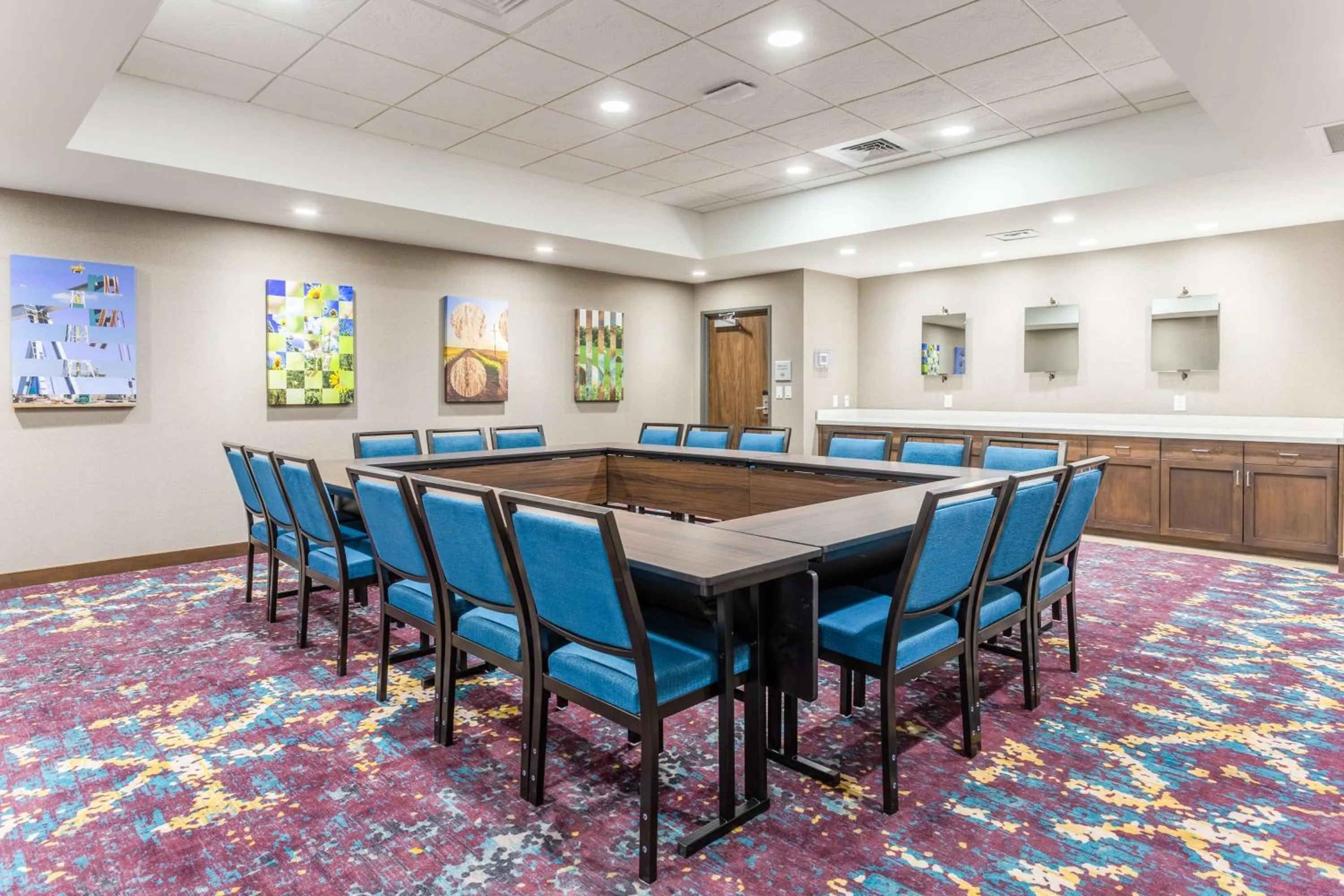 Meeting/conference room in Hampton Inn And Suites Guymon