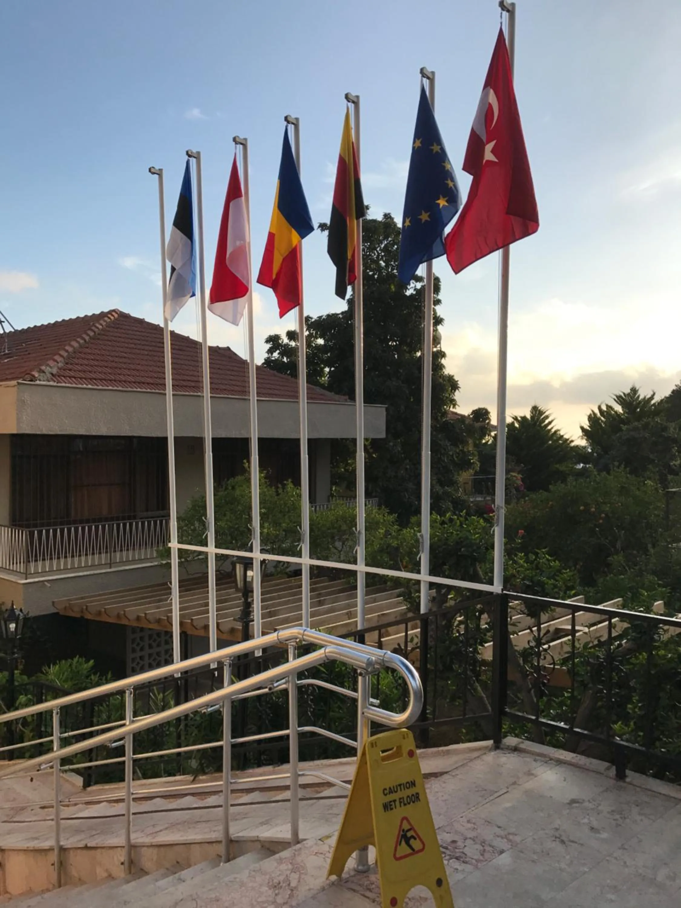 Facade/entrance in Muz Hotel