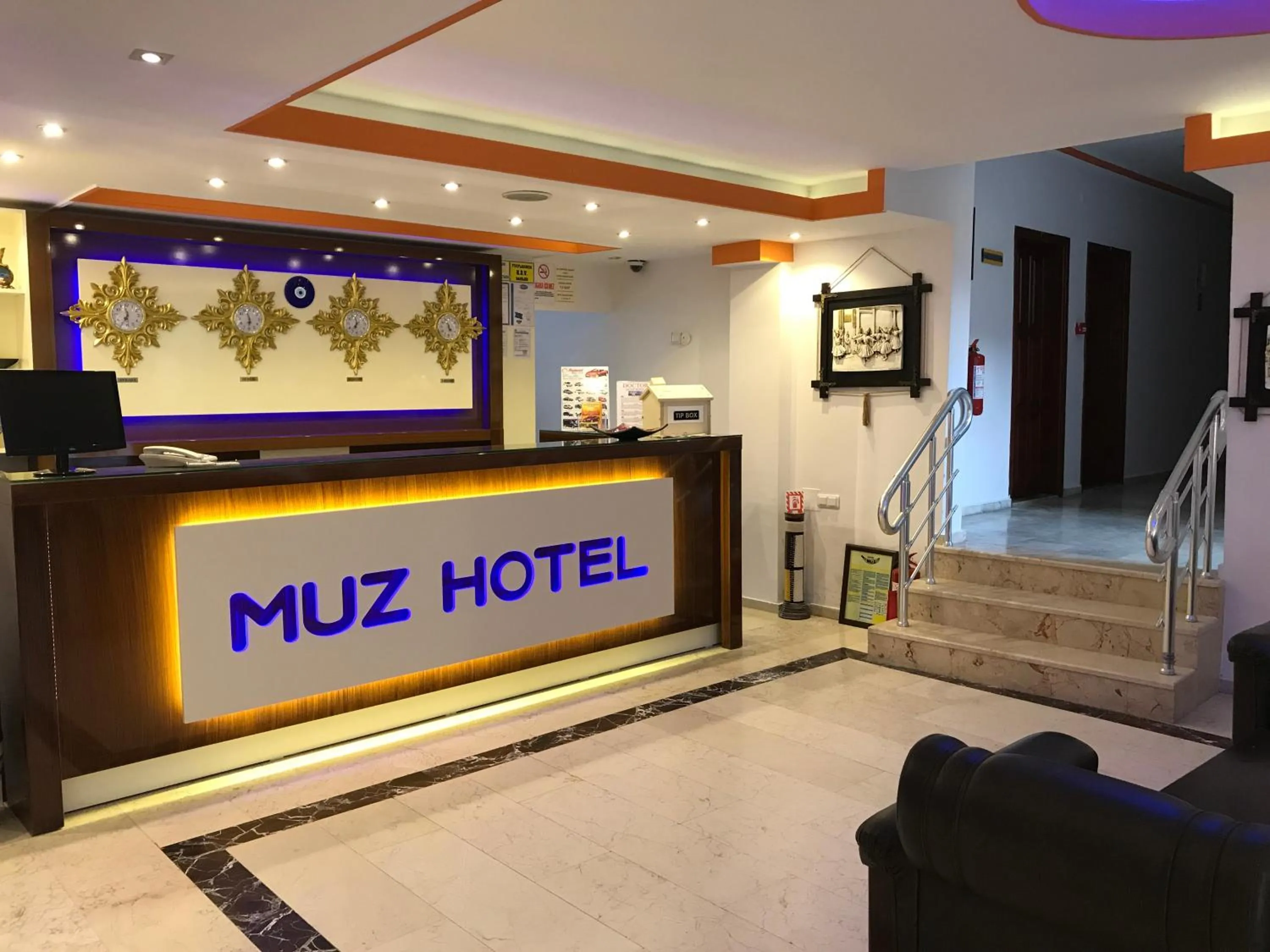 Facade/entrance in Muz Hotel