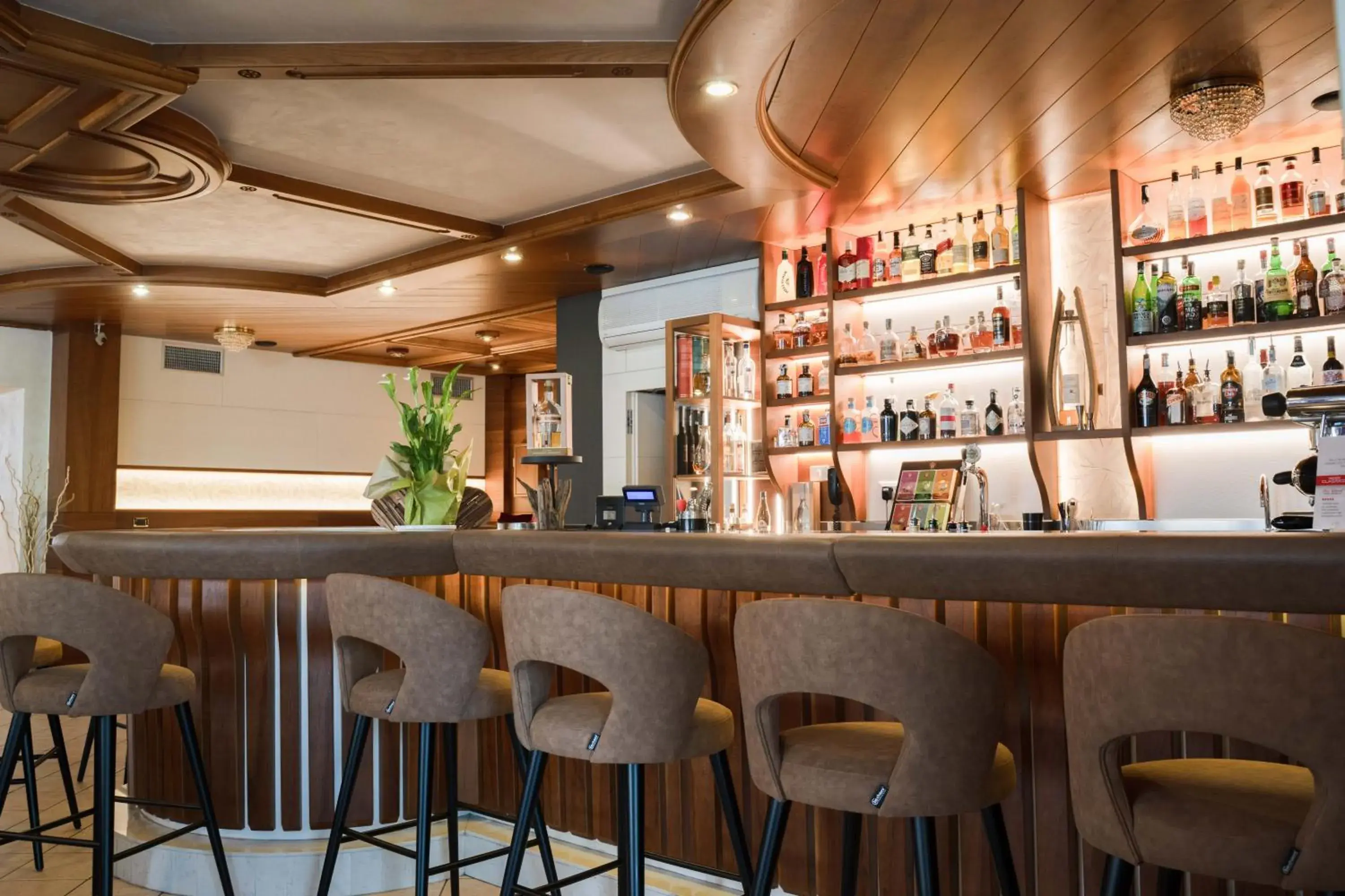 Lounge or bar in ADLER MERYEM wellness hotel - Andalo Lounge or bar in ADLER MERYEM wellness hotel - Andalo