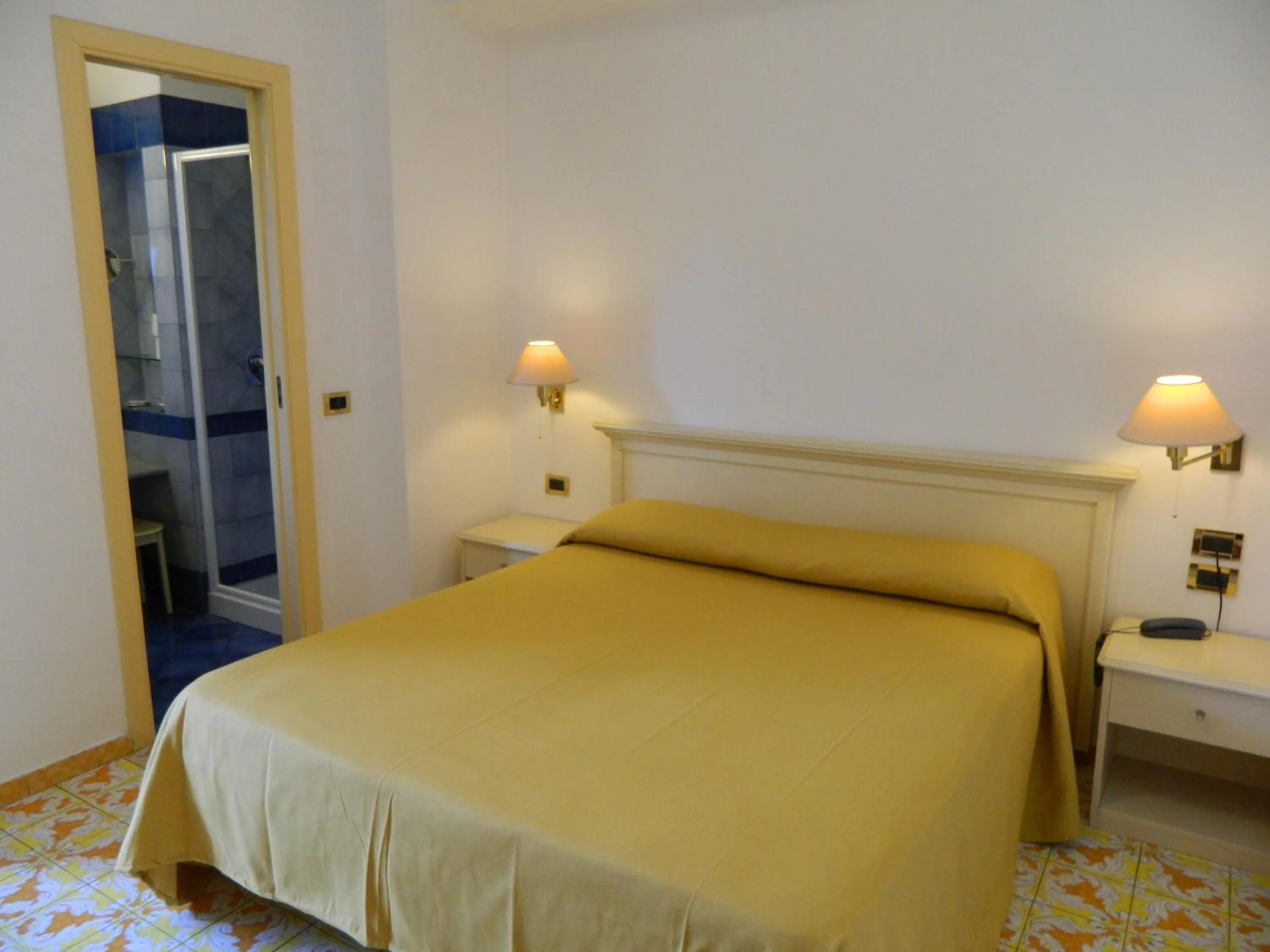 Bed in Hotel Villa Hermosa