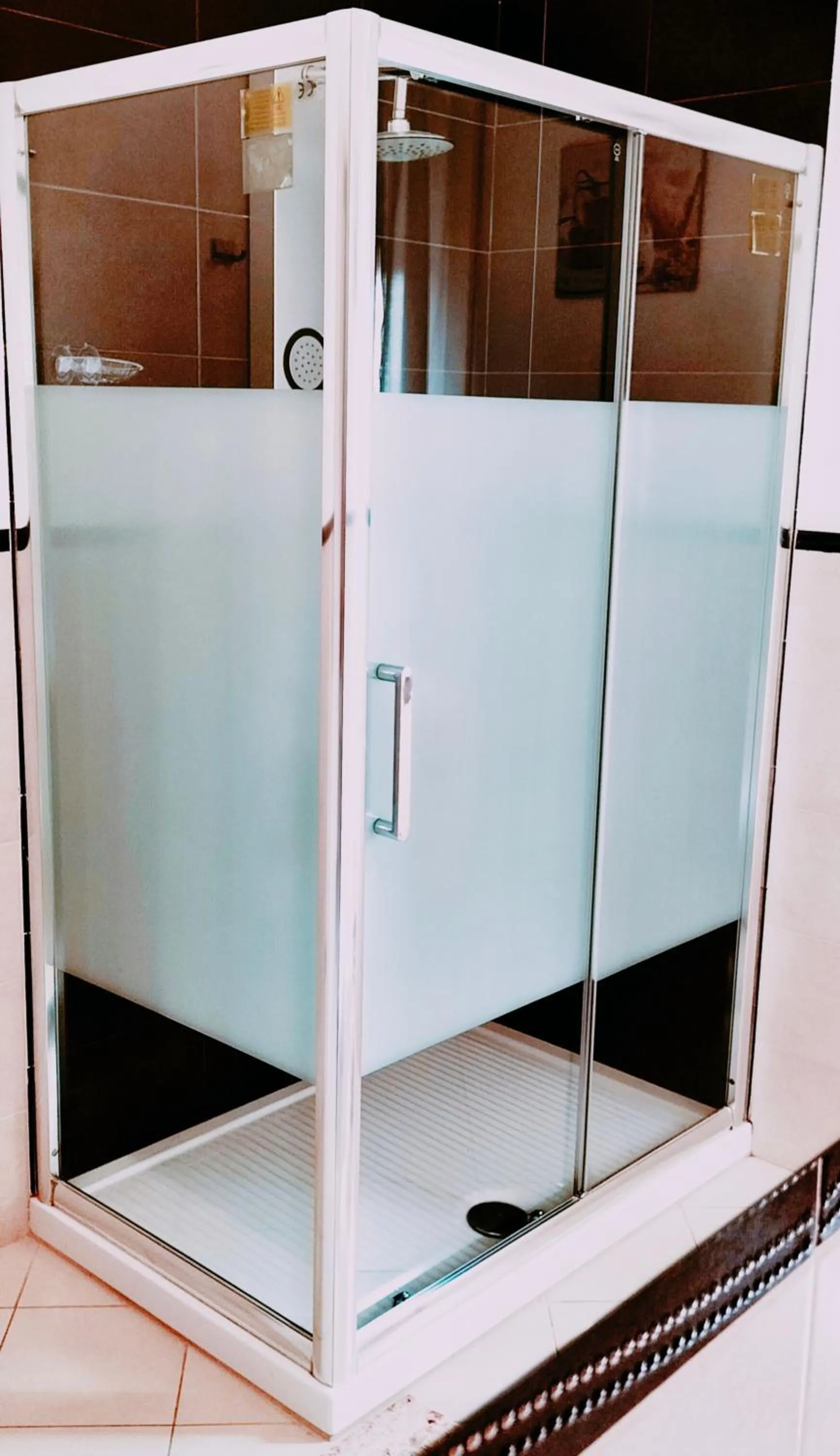 Shower in Villa Rosina