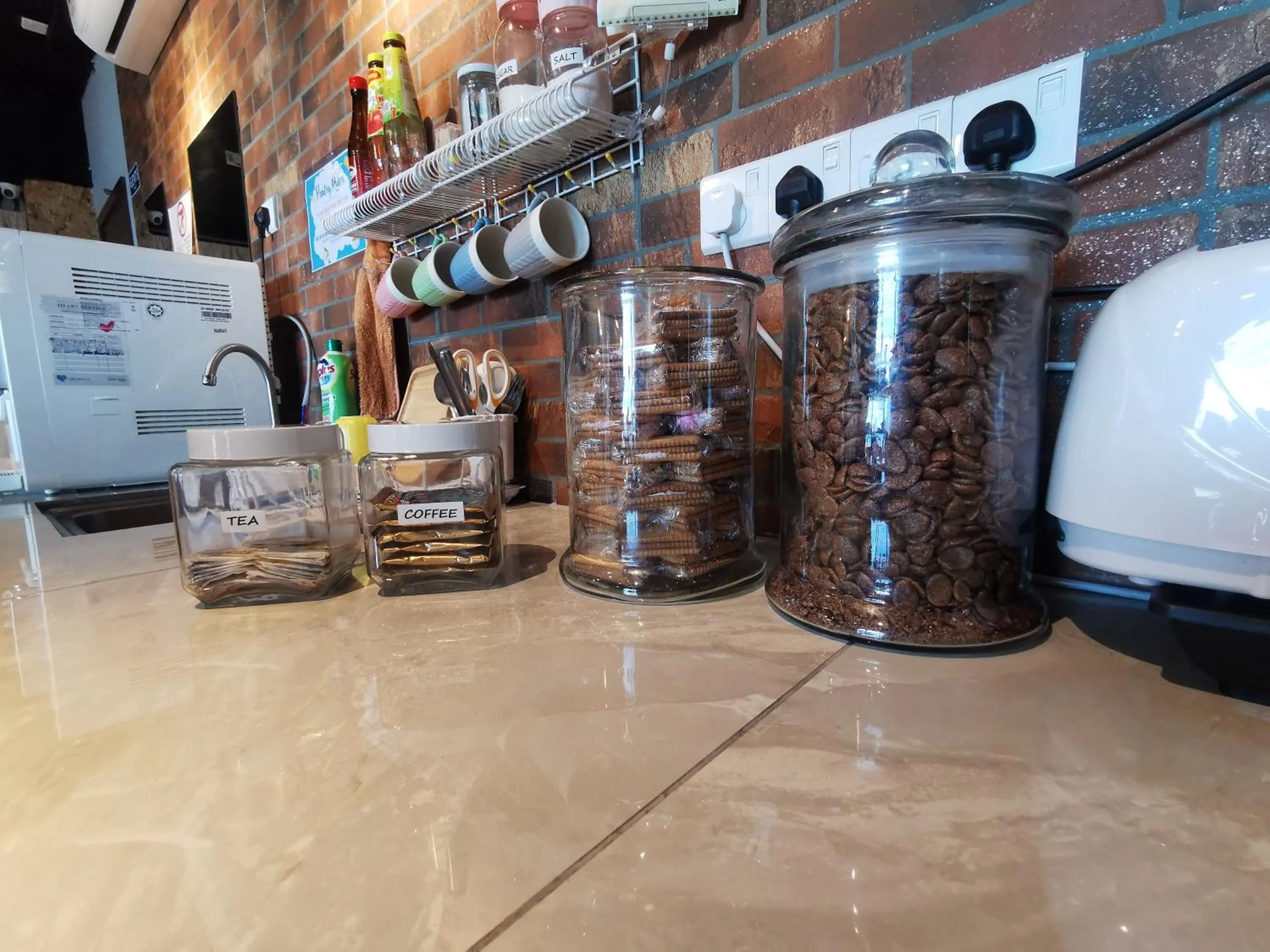 Homy Seafront Hostel