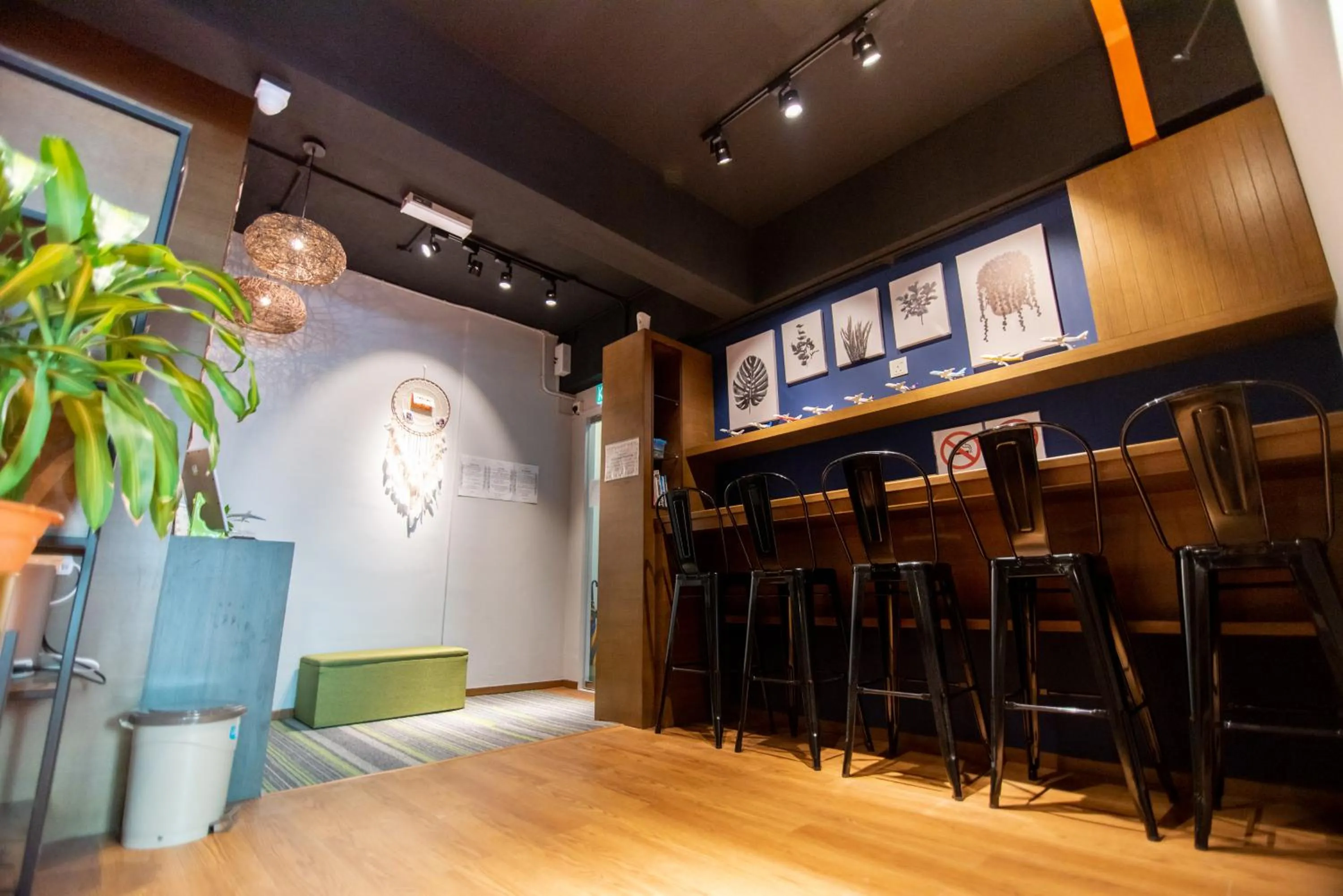 Homy Seafront Hostel