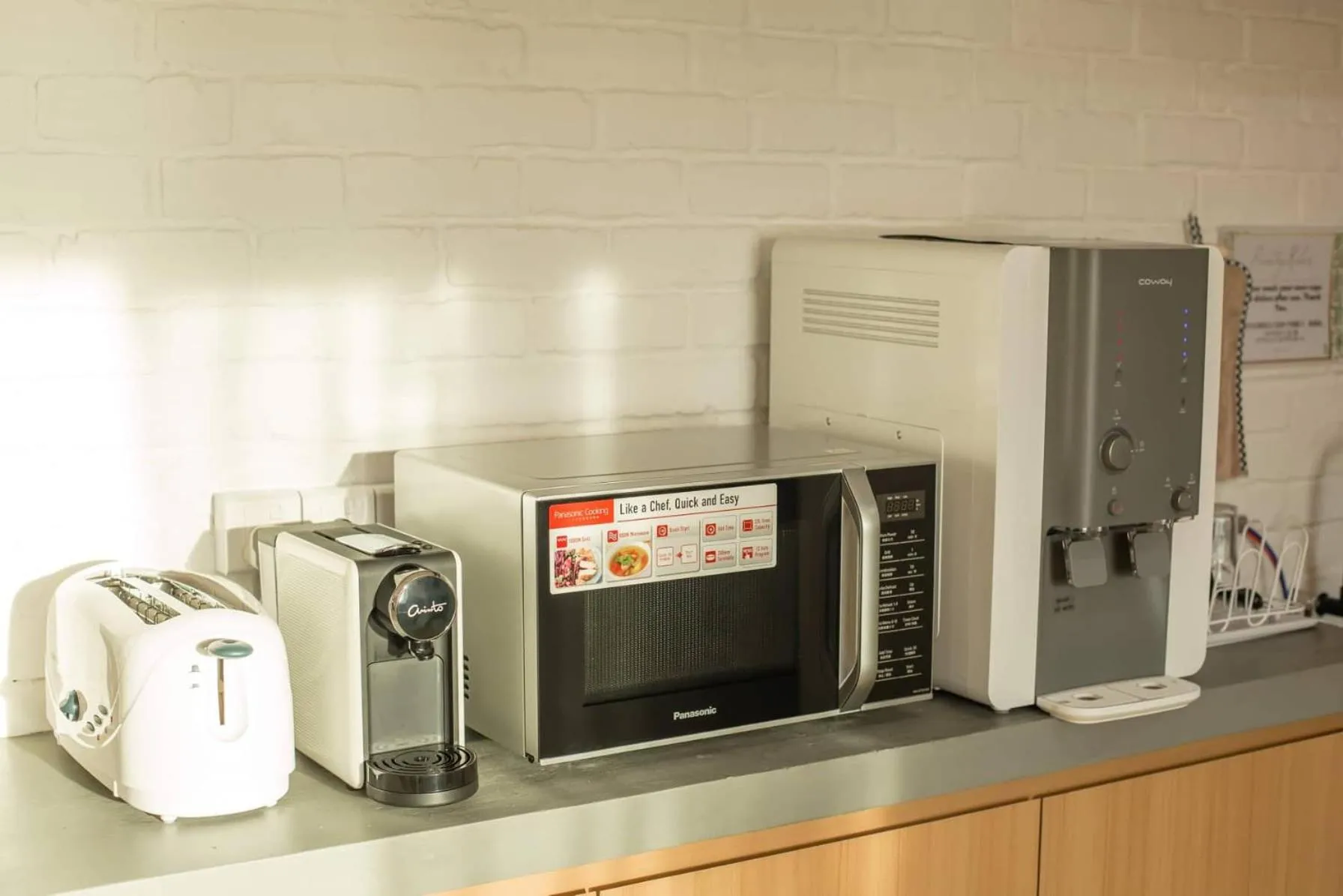 Homy Seafront Hostel