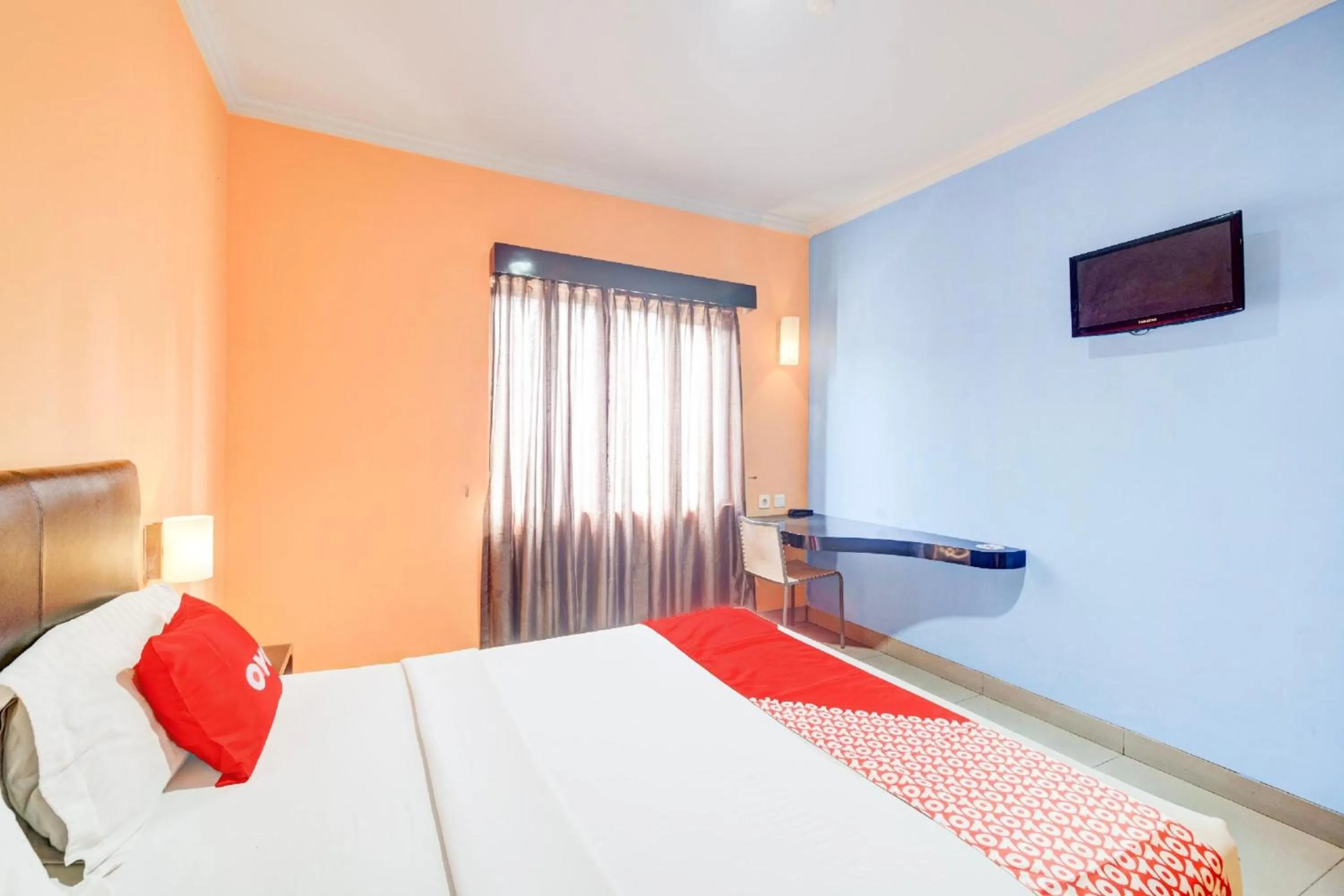 Bedroom in Collection O Manggis Inn