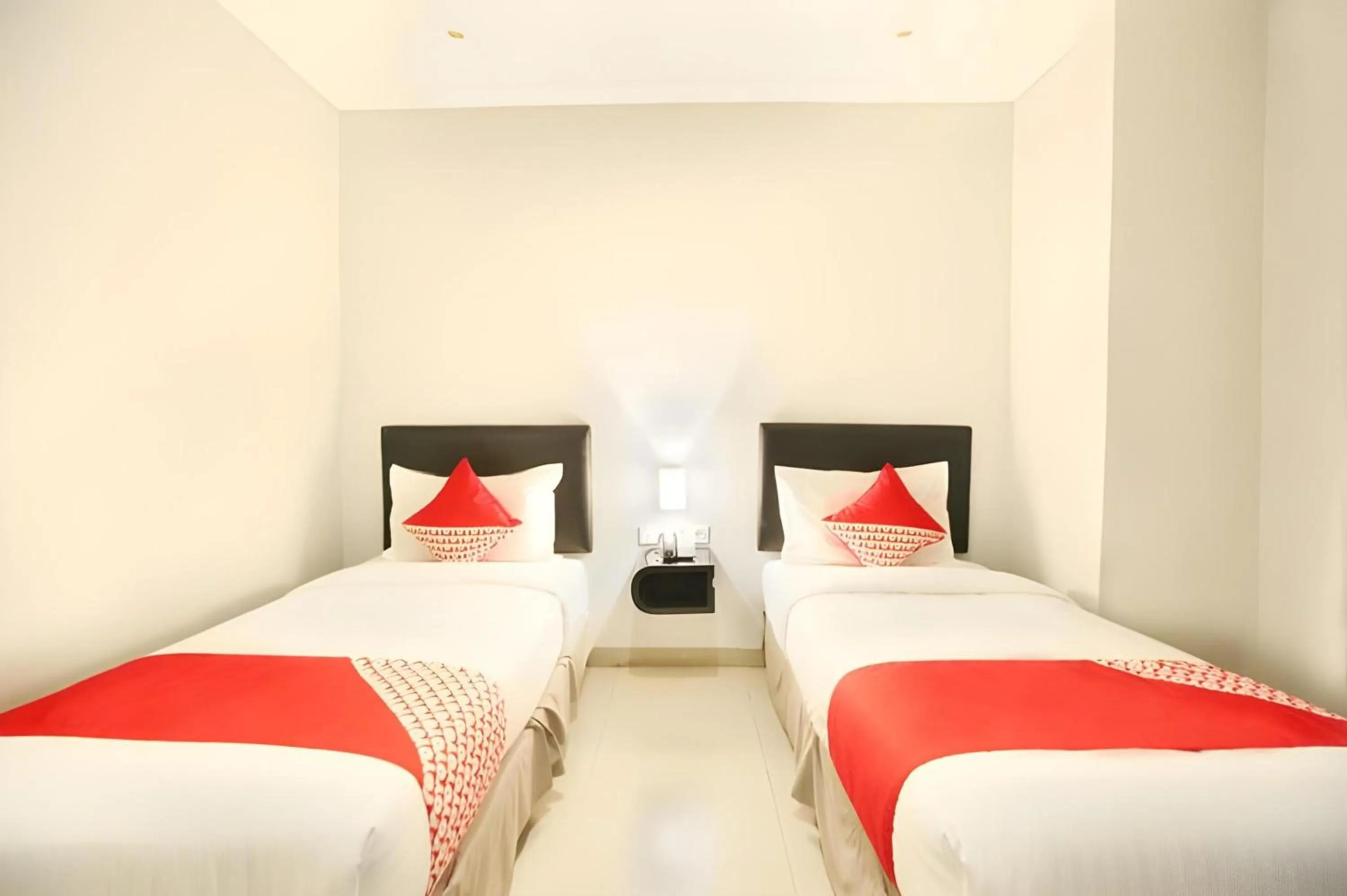 Photo of the whole room in Collection O Manggis Inn