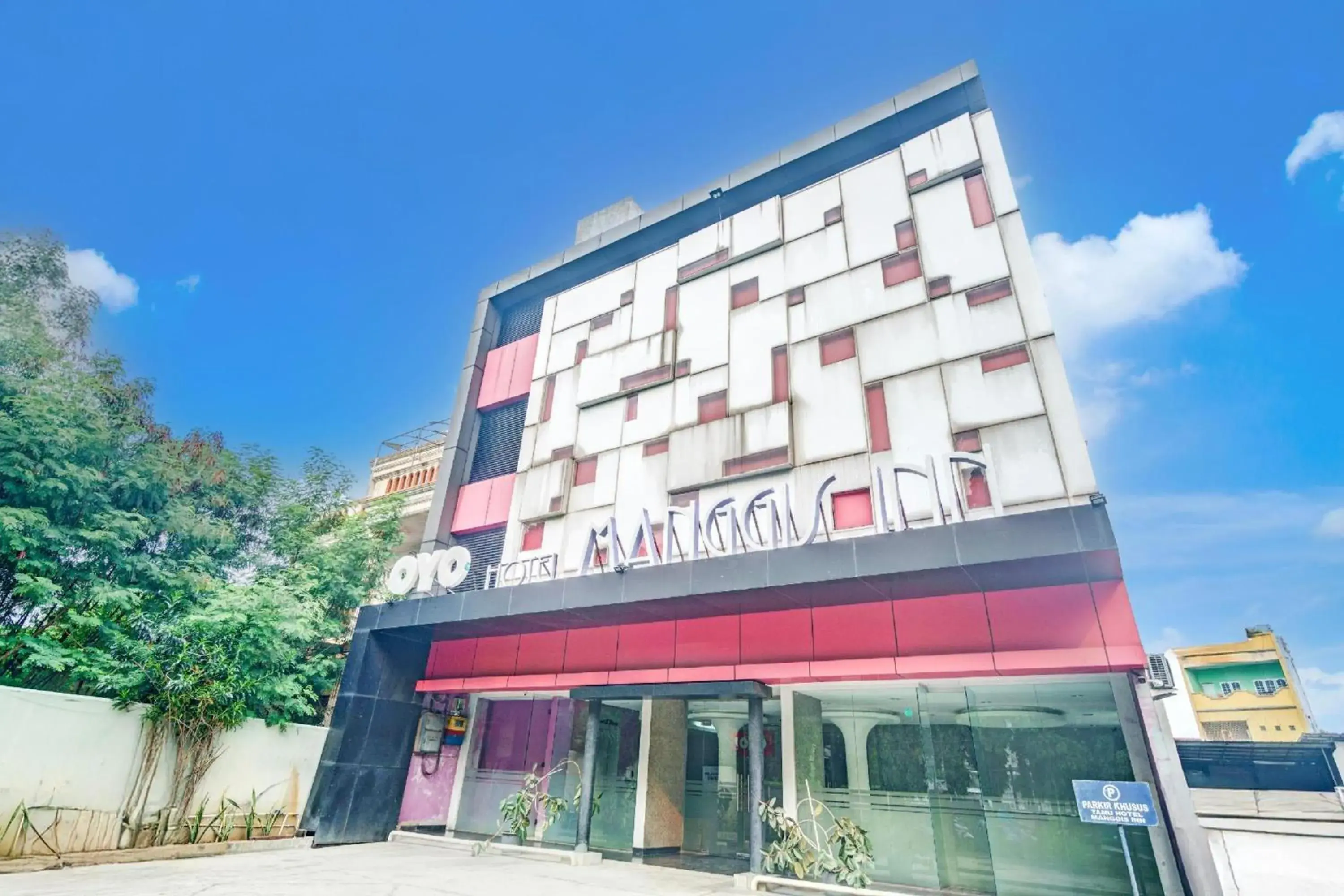 Facade/entrance in Collection O Manggis Inn Facade/entrance in Collection O Manggis Inn