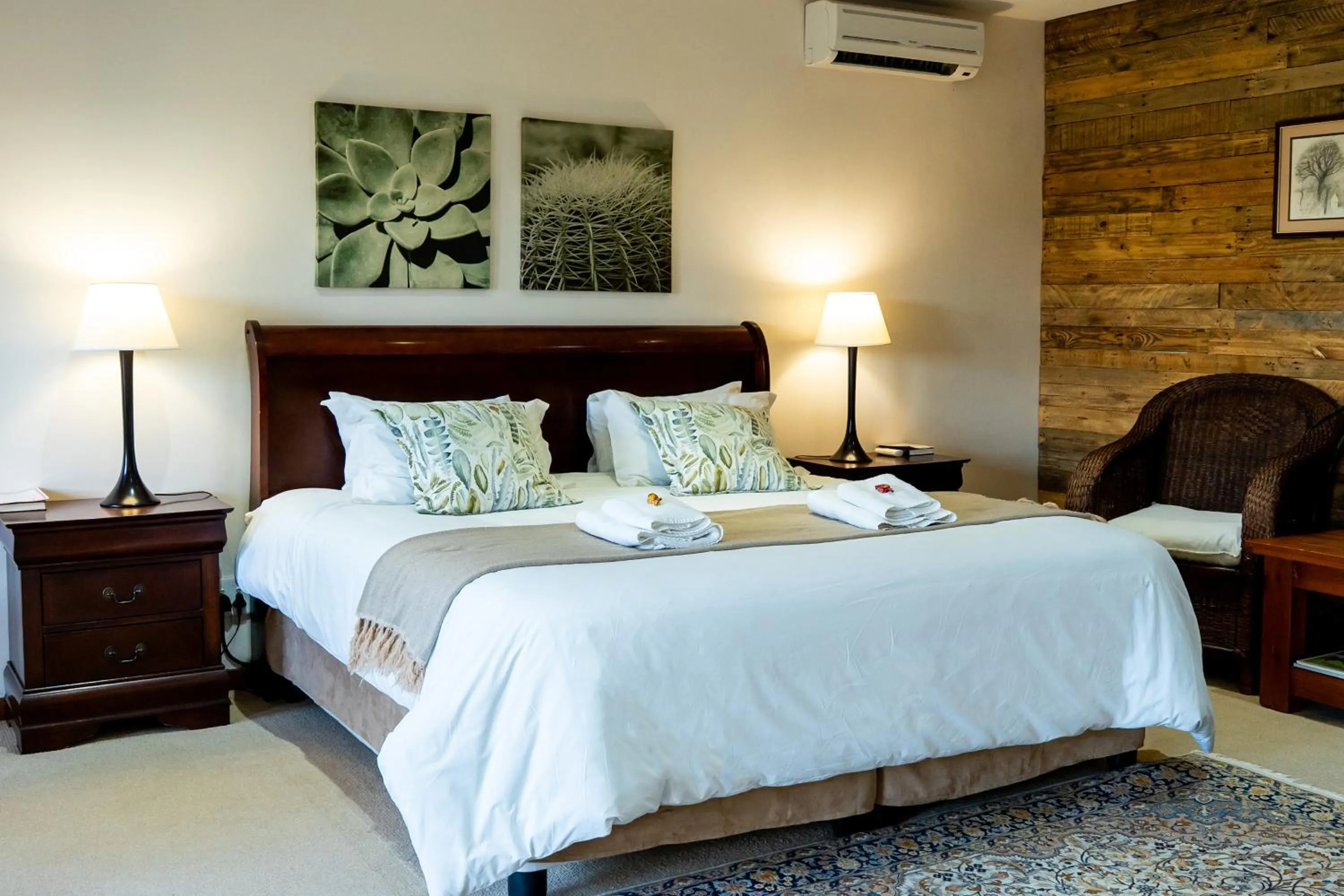 Deluxe Double or Twin Room - single occupancy in 7th Hole Golf Lodge