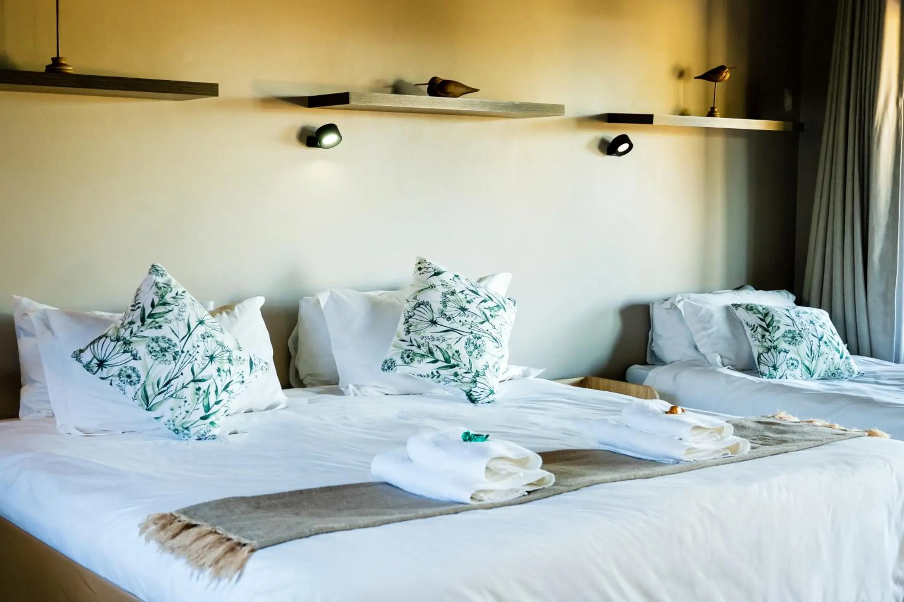Triple Room - single occupancy in 7th Hole Golf Lodge Triple Room - single occupancy in 7th Hole Golf Lodge