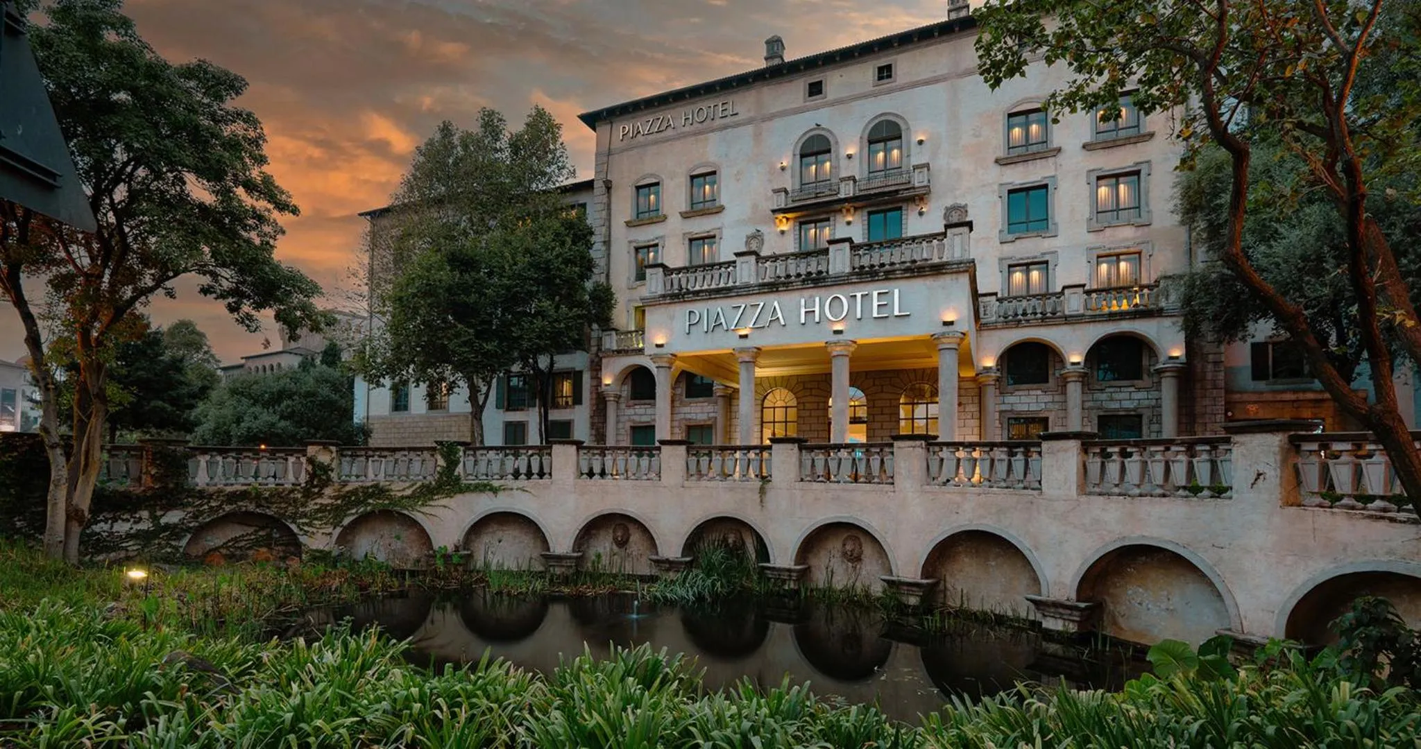 Property building in Piazza Hotel Montecasino