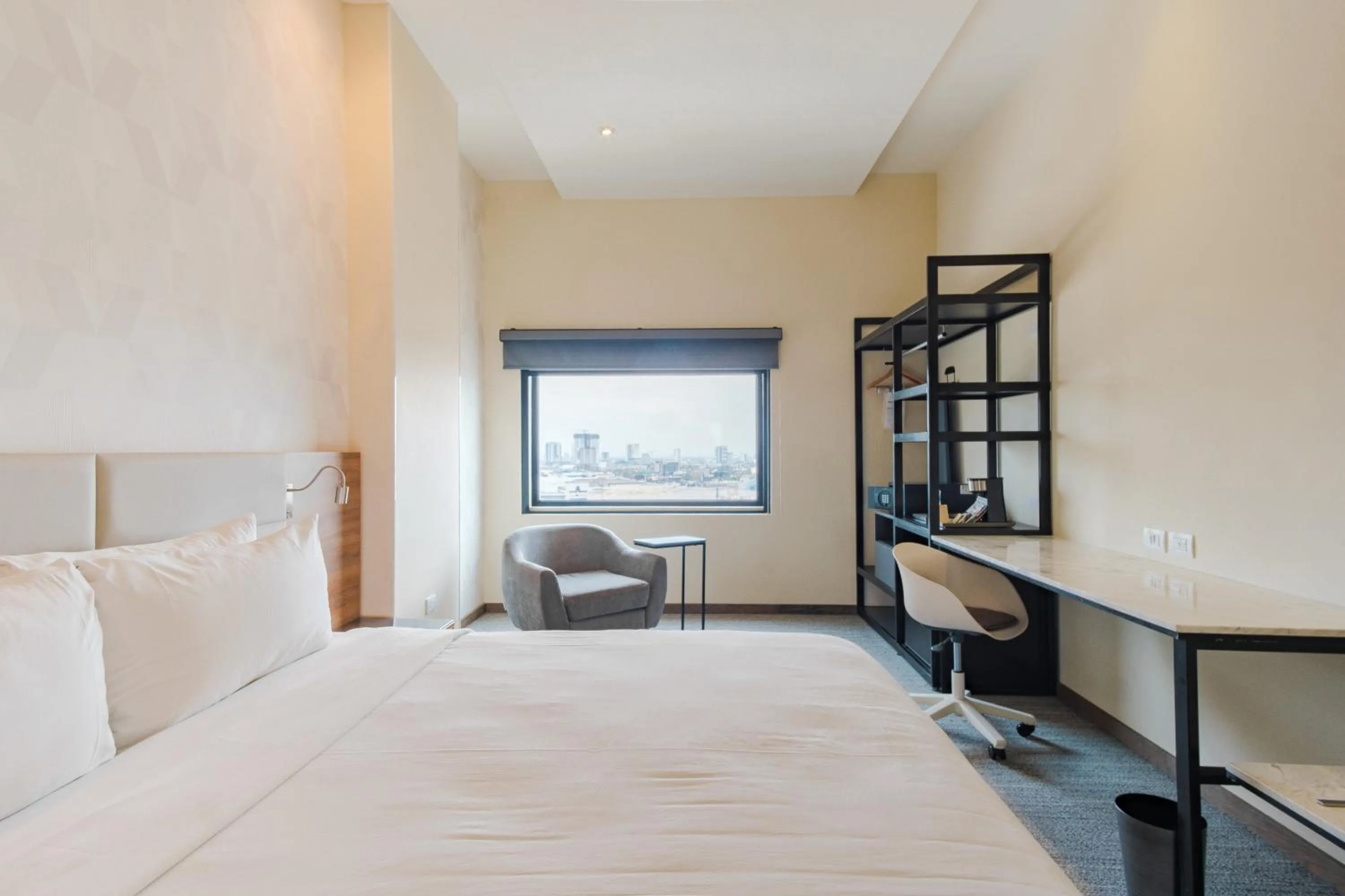 Bedroom, Bed in Radisson Hotel Monterrey San Jeronimo