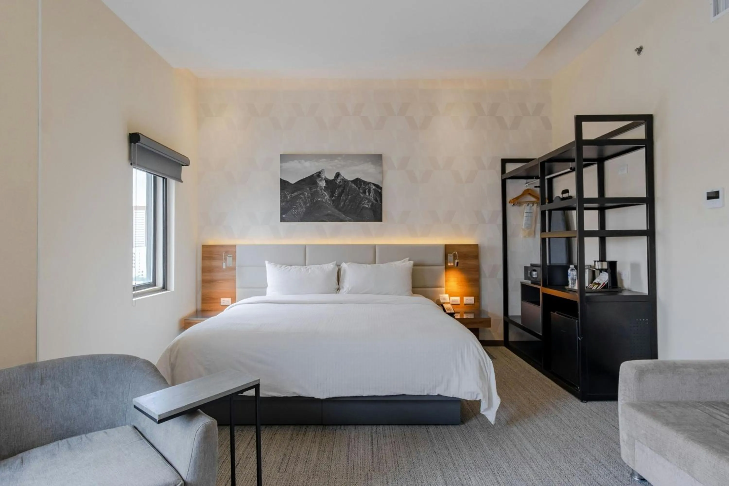 Bedroom, Bed in SJ Grand Hotel