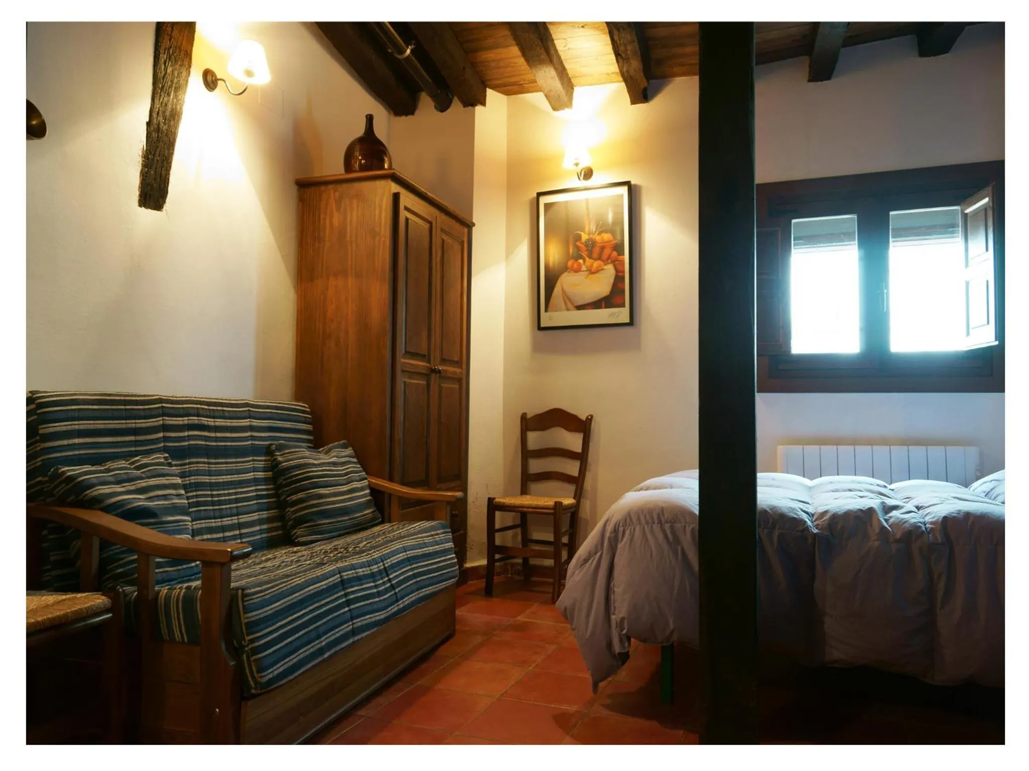 Photo of the whole room, Bed in Apartamentos Rurales Víctor Chamorro del Arco