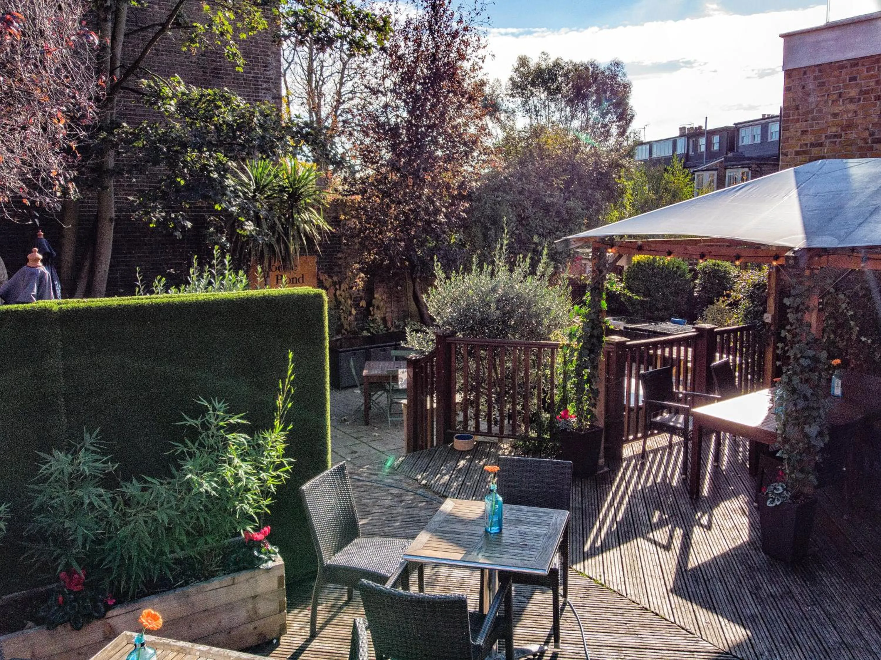 Property building in The Bridge Pub & Rooms