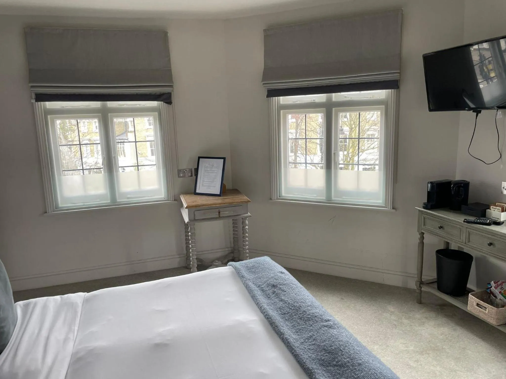 Bedroom, Bed in The Bridge Pub & Rooms