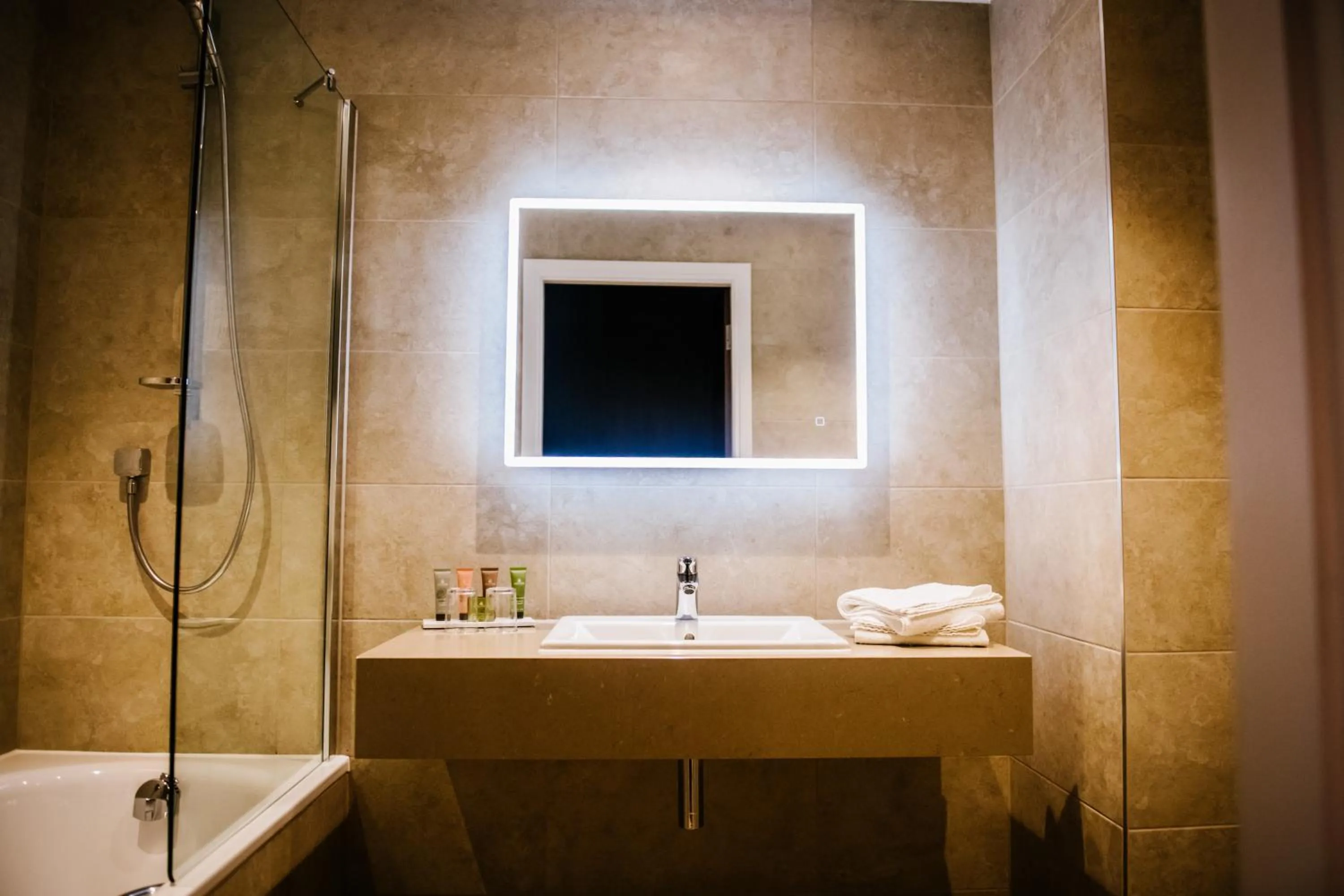 Bathroom in Crow Wood Hotel & Spa Resort