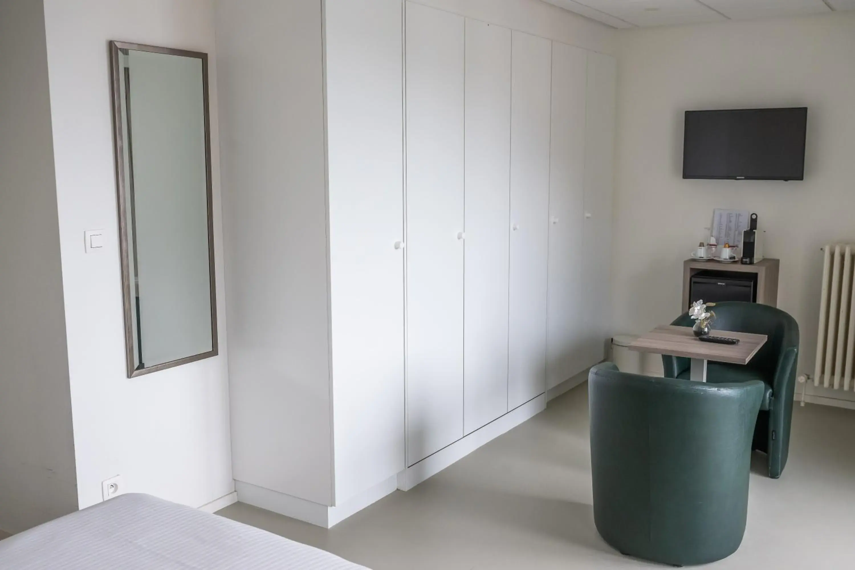 Connect Up To 5 in Rewindhotel Connect Up To 5 in Rewindhotel