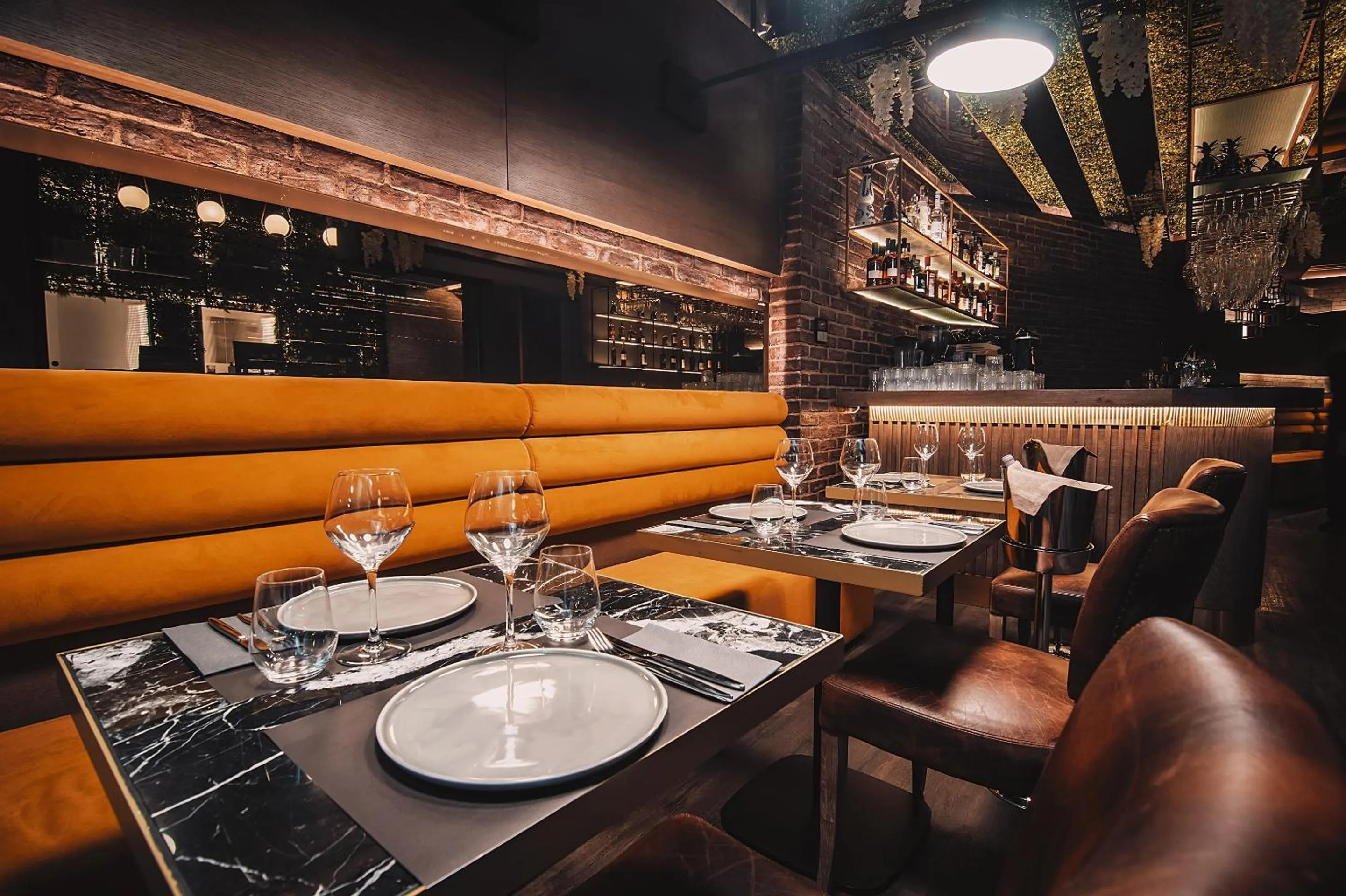 Restaurant/places to eat in Project 3 Urban Chic Hotel