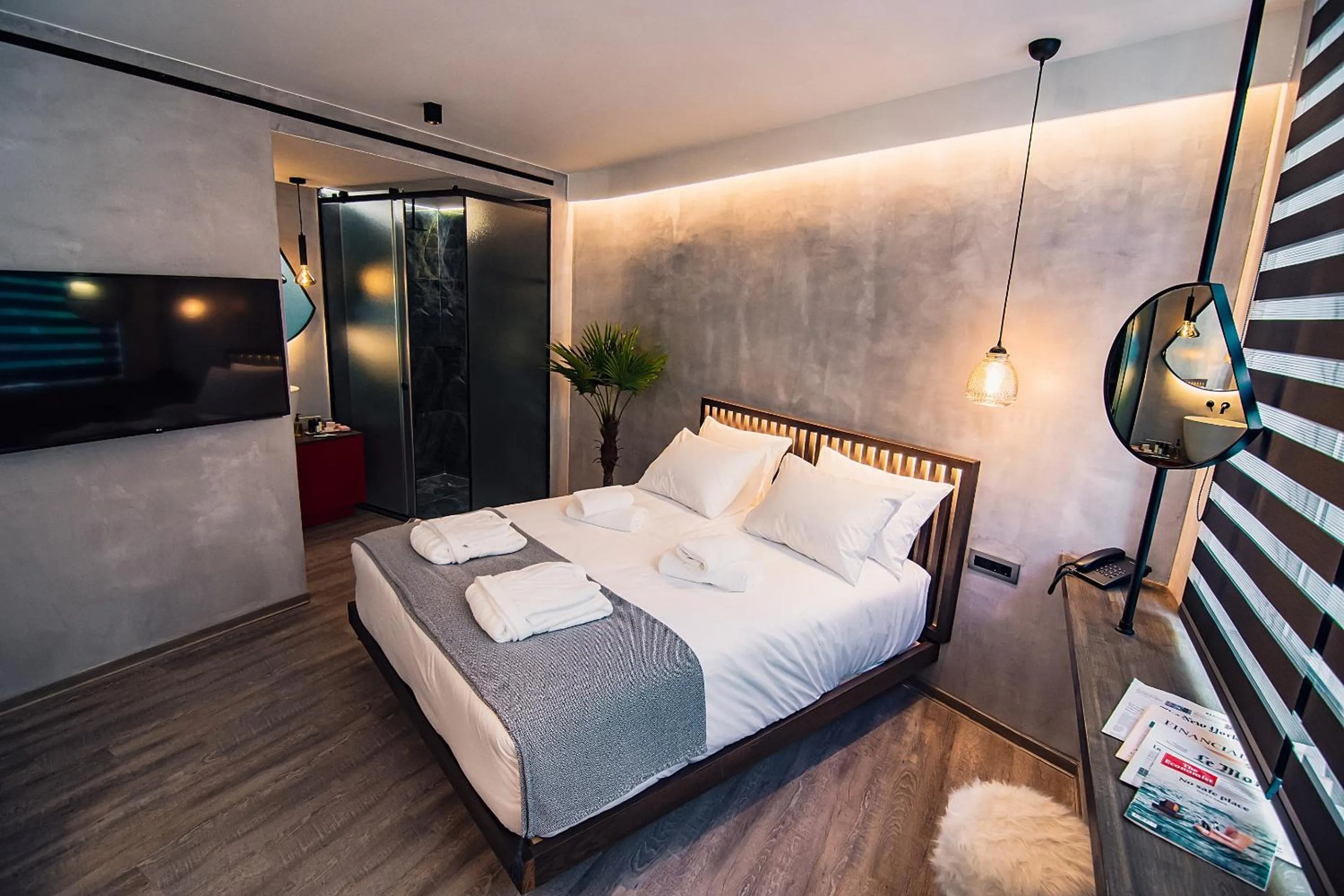 Bedroom, Bed in Project 3 Urban Chic Hotel