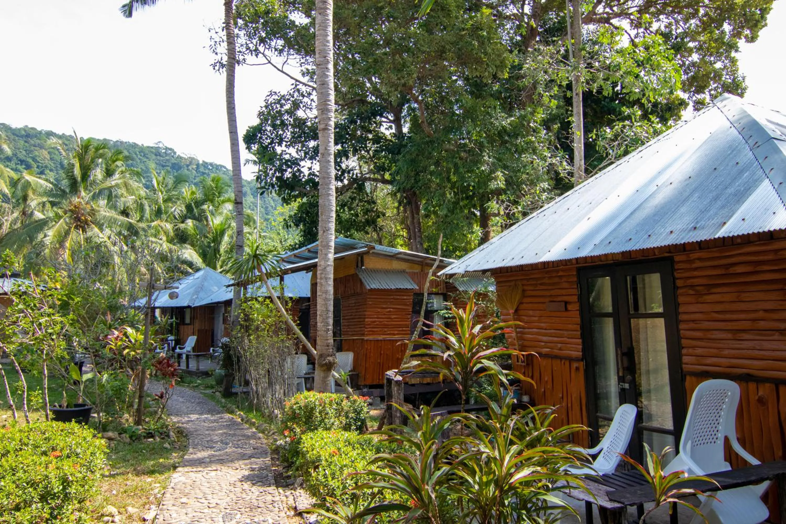 Property building in Ban_na