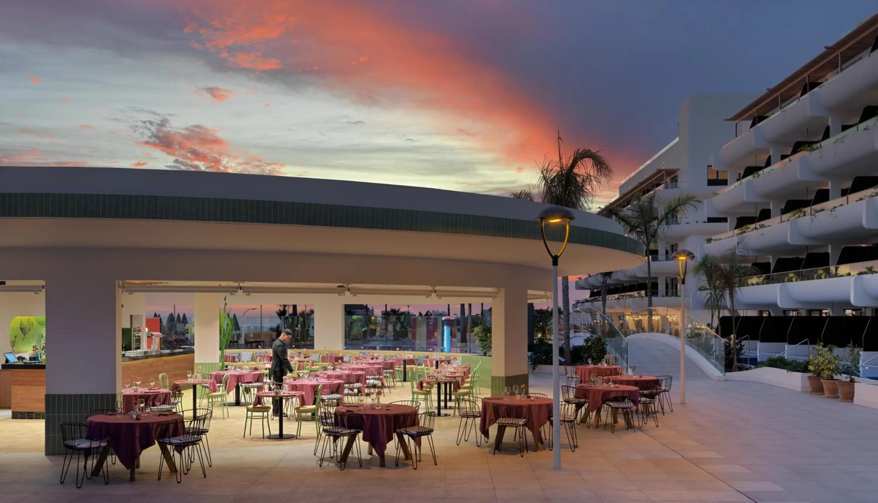 Restaurant/places to eat in H10 Atlantic Sunset Horizons Collection