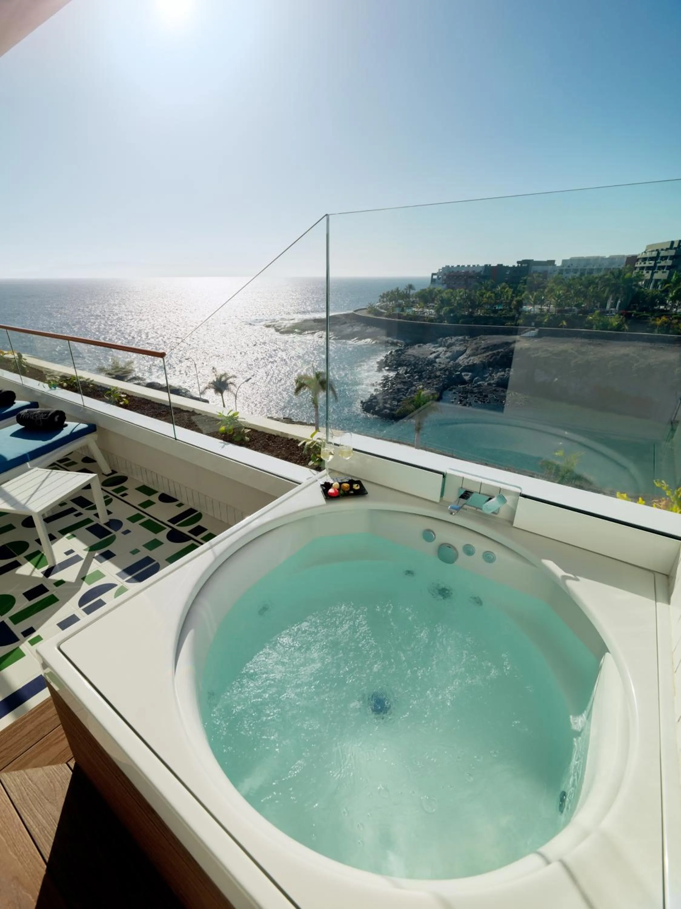 Hot Tub in H10 Atlantic Sunset Horizons Collection