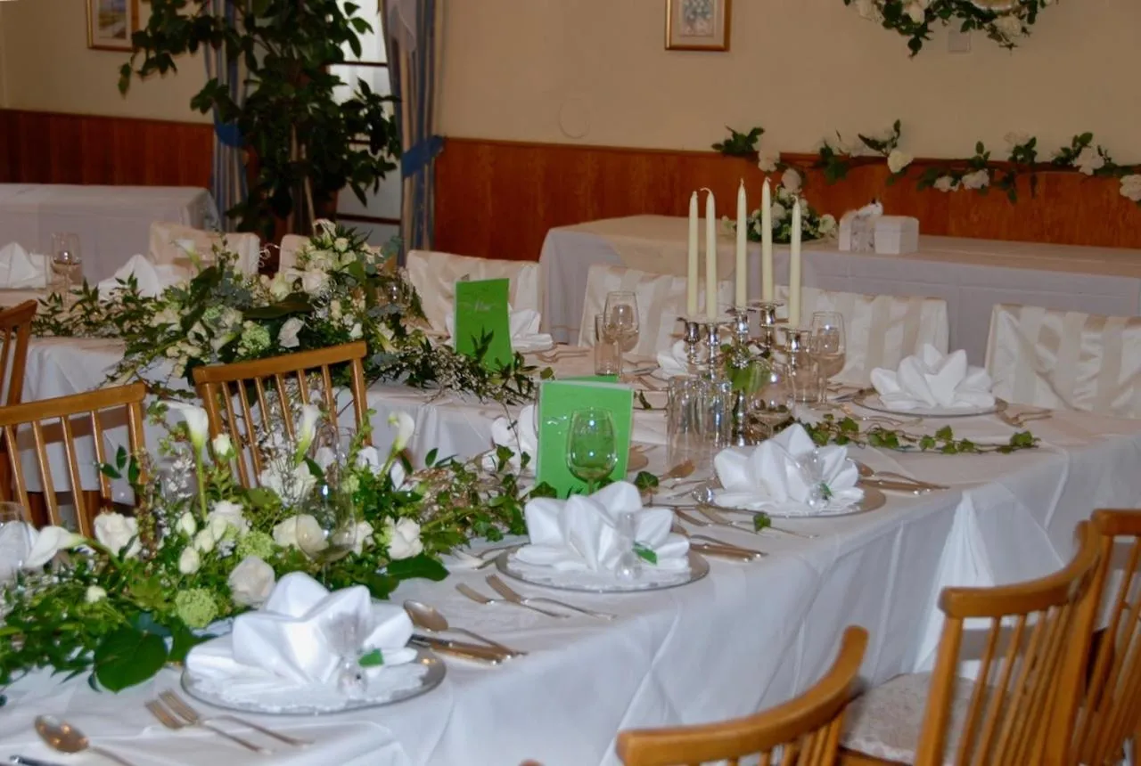 Restaurant/places to eat in Hotel Velden Bacherlwirt
