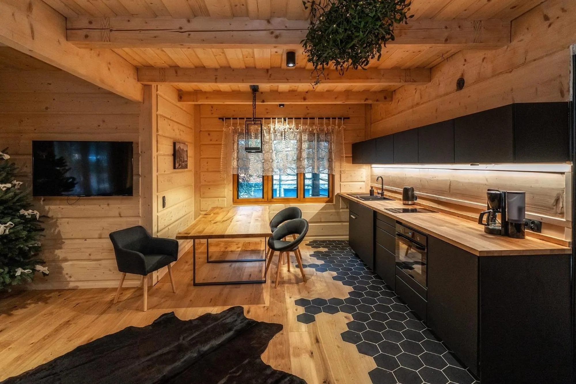 Kitchen or kitchenette in ZAKOPIANA