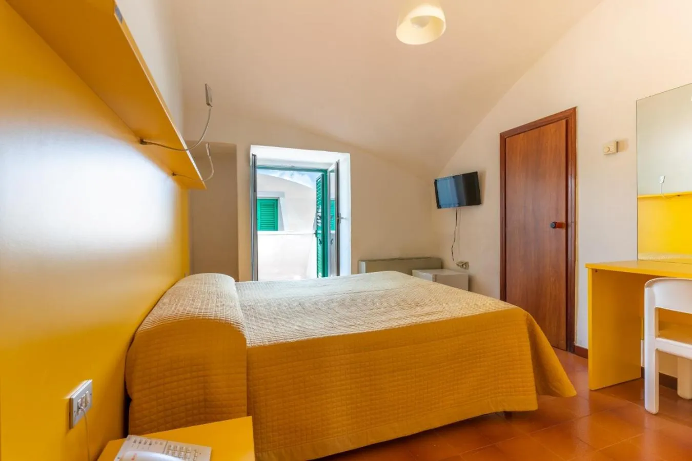 Photo of the whole room in Corvino Resort