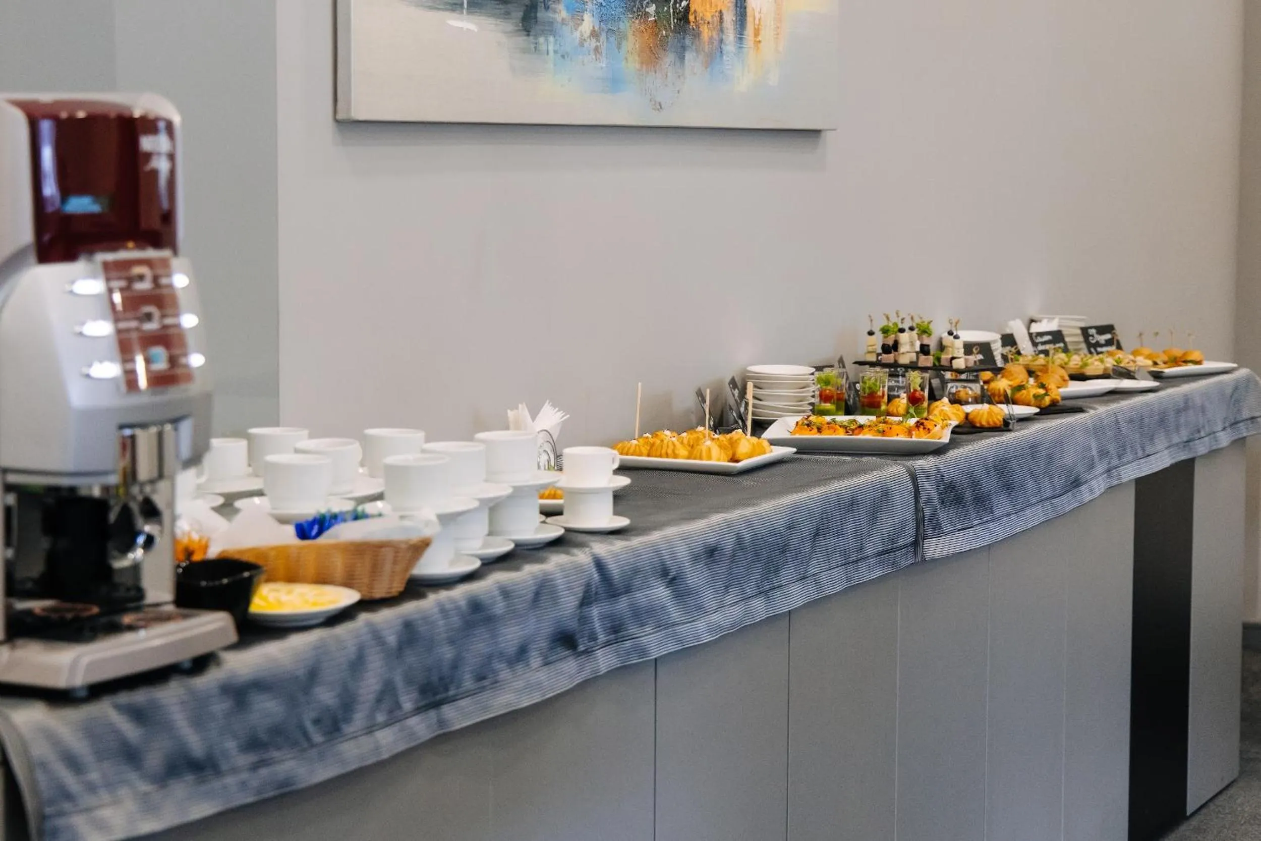 Meeting/conference room in Amarant Stay by CHM