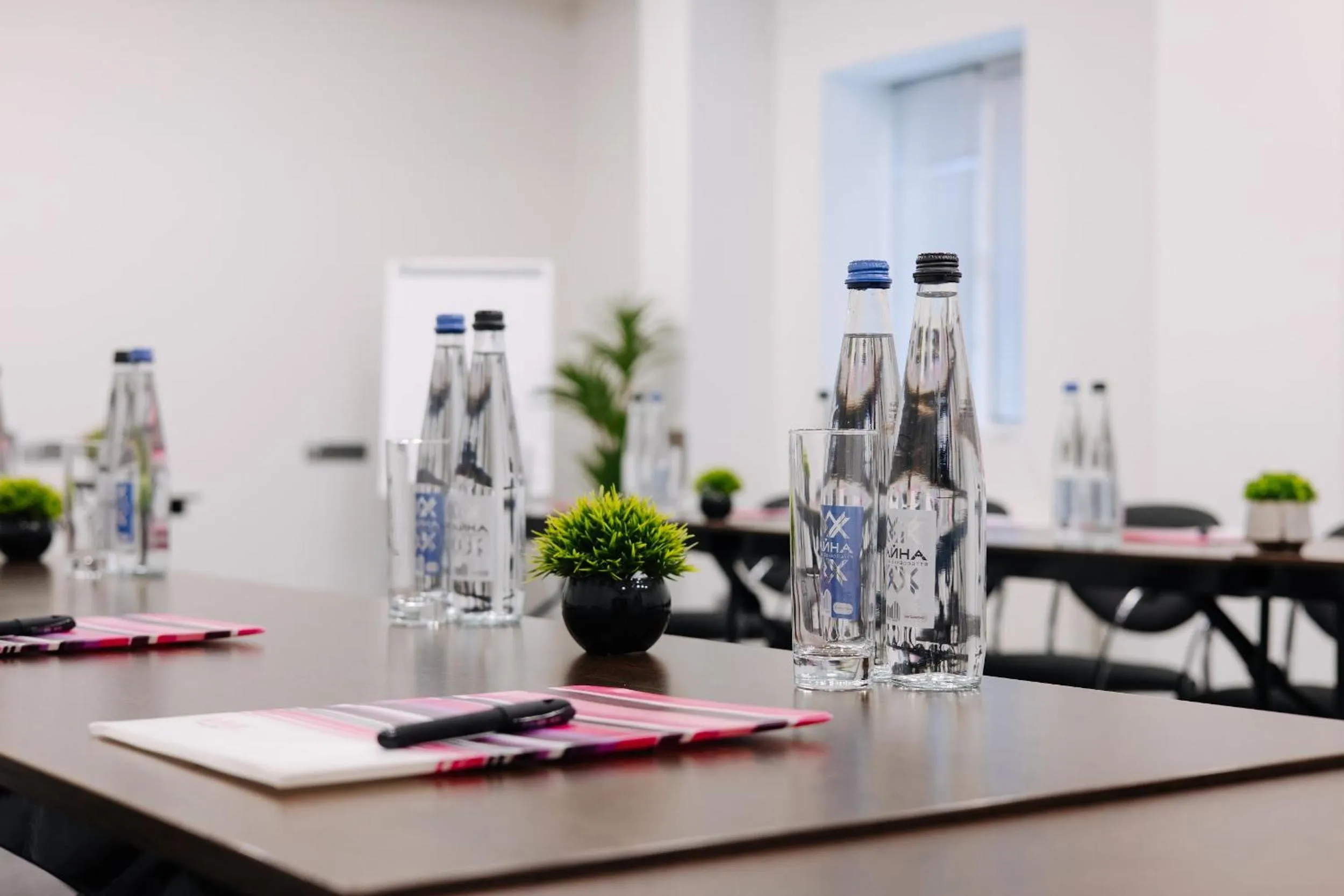 Meeting/conference room in Amarant Stay by CHM